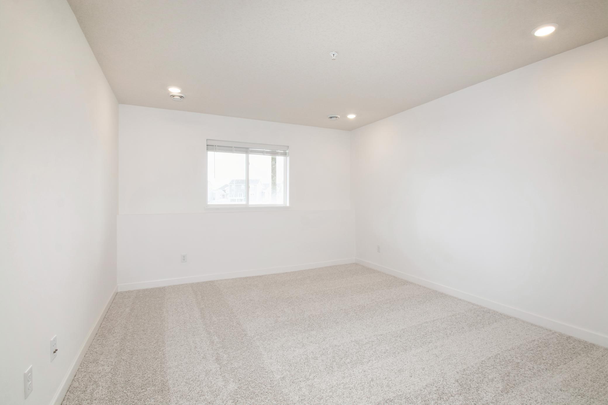 5422 Queens Drive Nw Property Photo 30