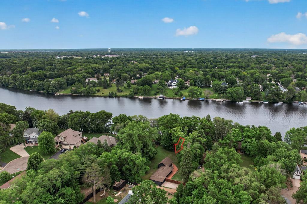 11138 W River Road Property Photo 1