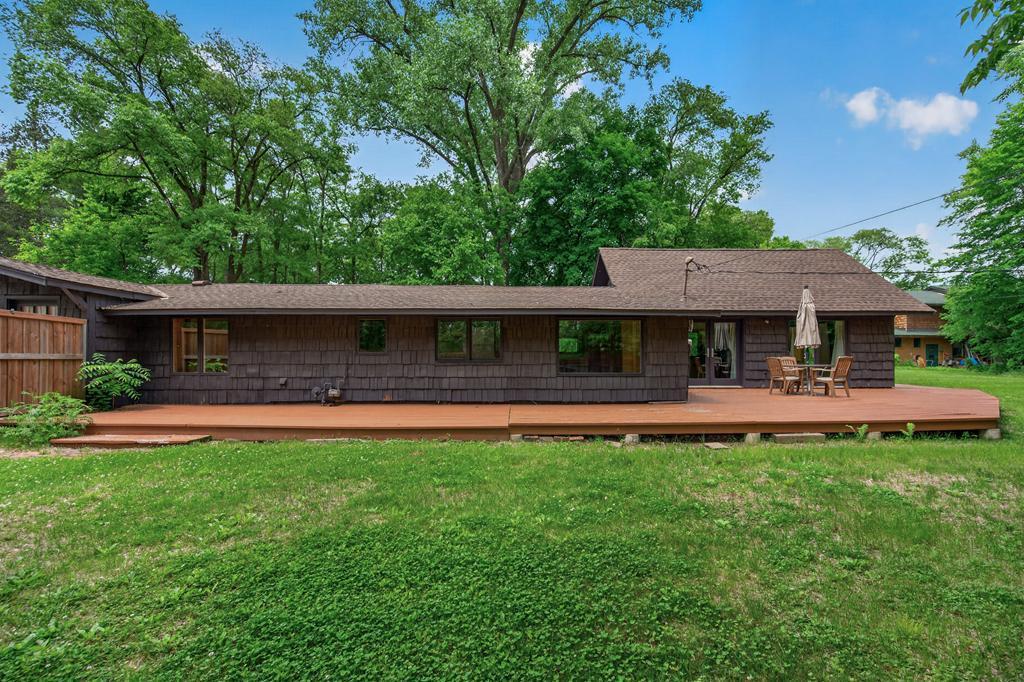 11138 W River Road Property Photo 2