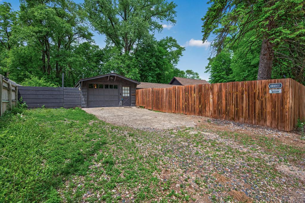 11138 W River Road Property Photo 19