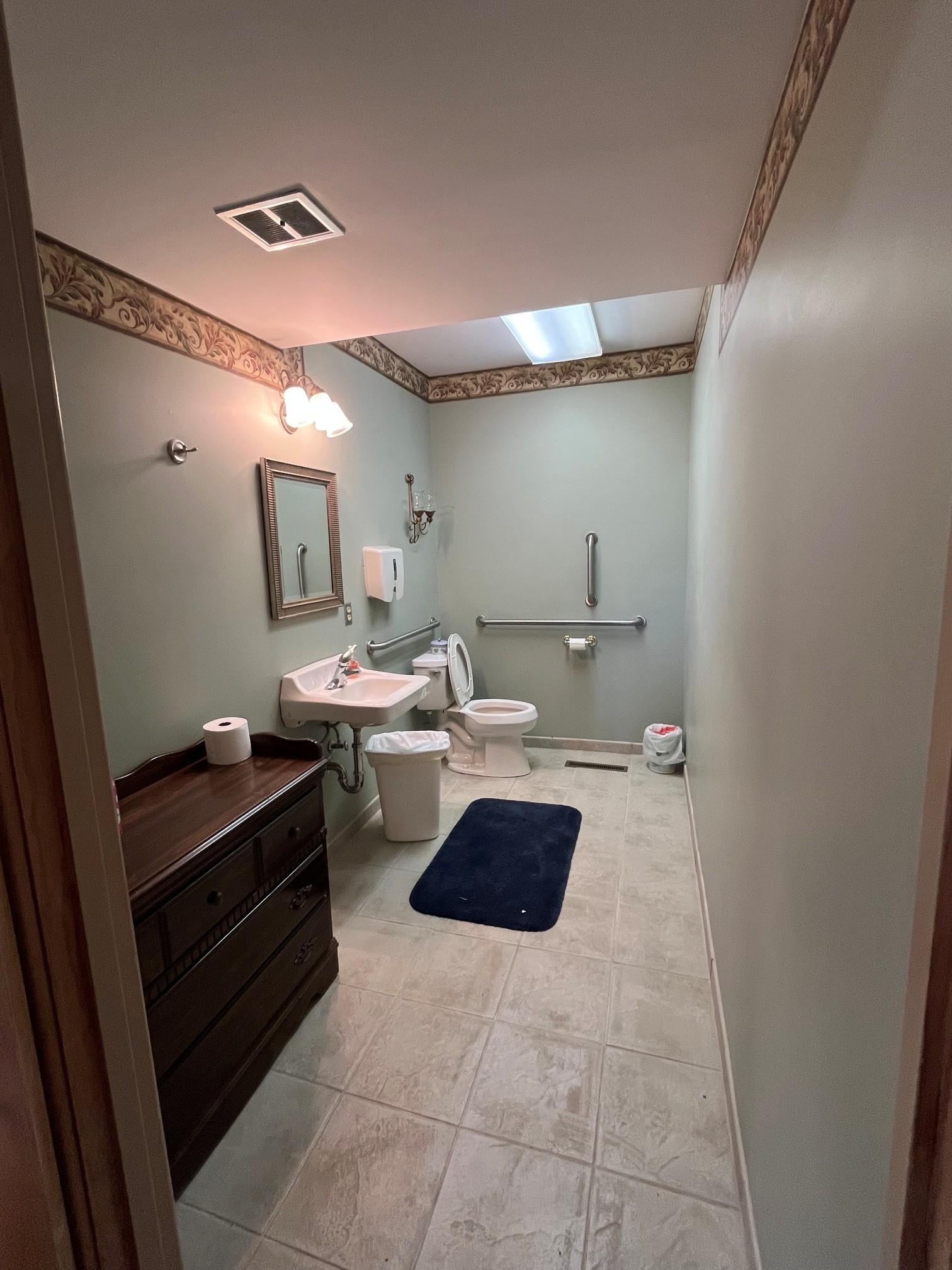 605 9th Ave Property Photo 10