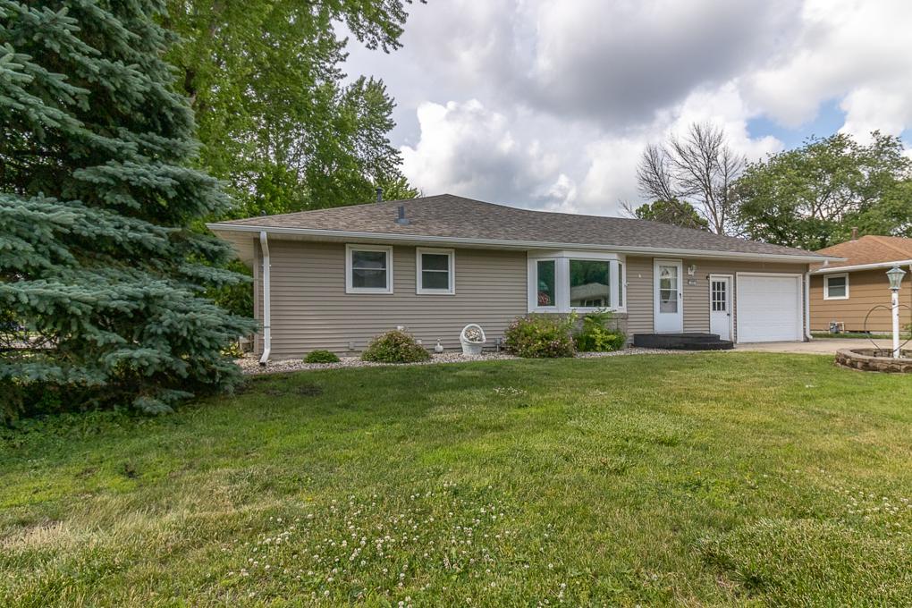 100 Meadow Lane Property Photo 1