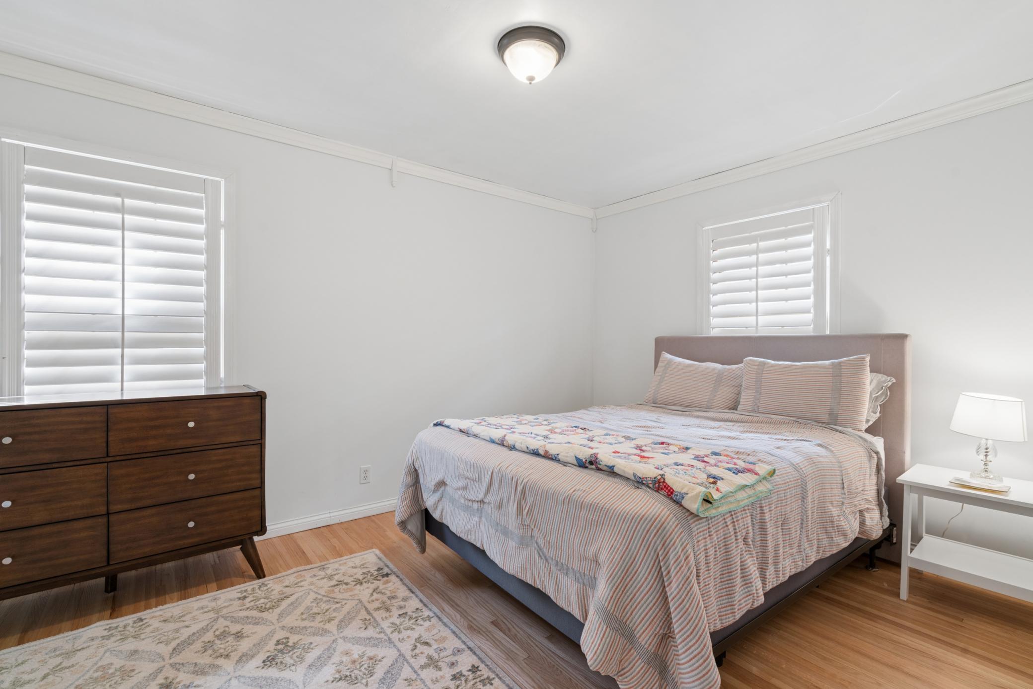 2212 W 53rd Street Property Photo 19