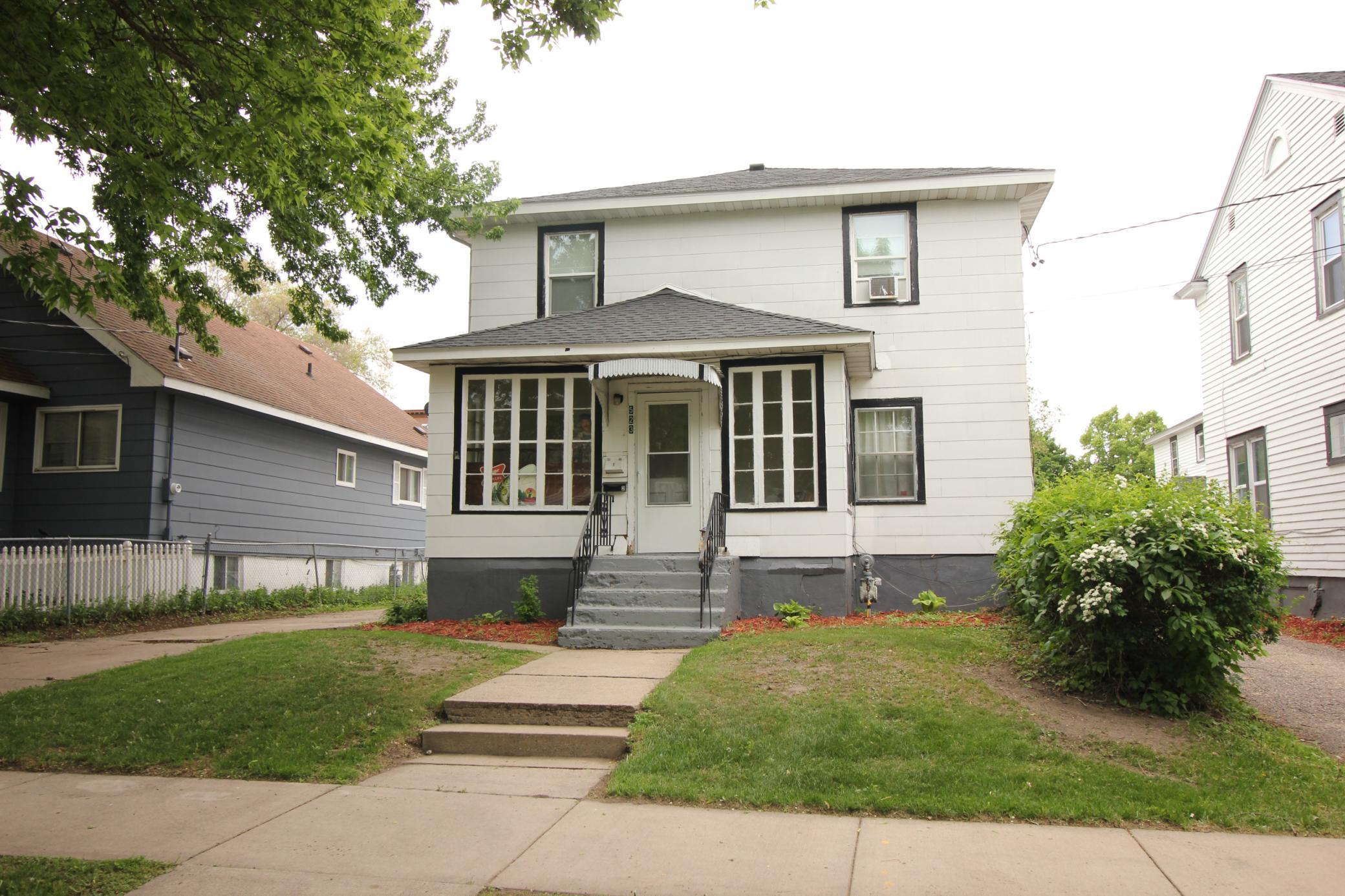 523 8th Avenue N Property Photo 1