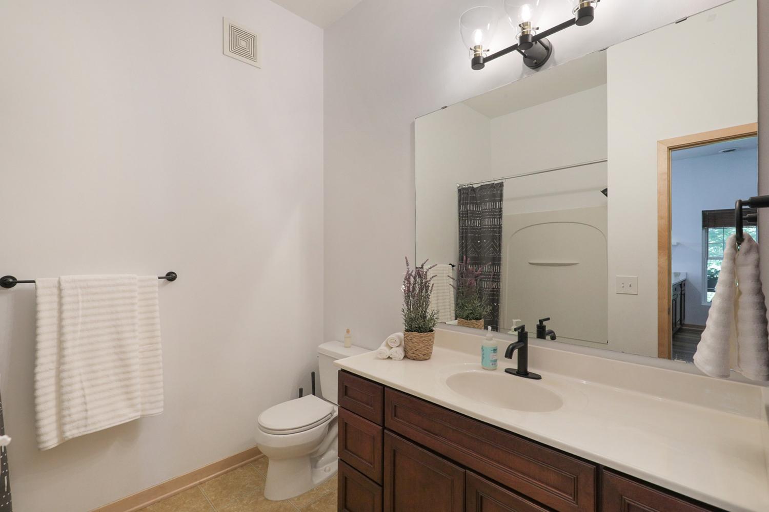 2850 Cedar Avenue S 101 Property Photo 14