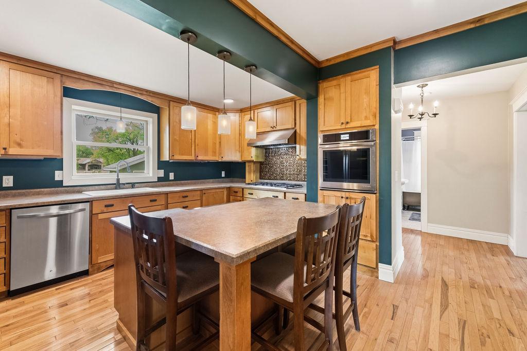 156 Lakeshore Drive Property Photo 15