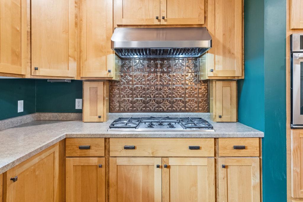 156 Lakeshore Drive Property Photo 16