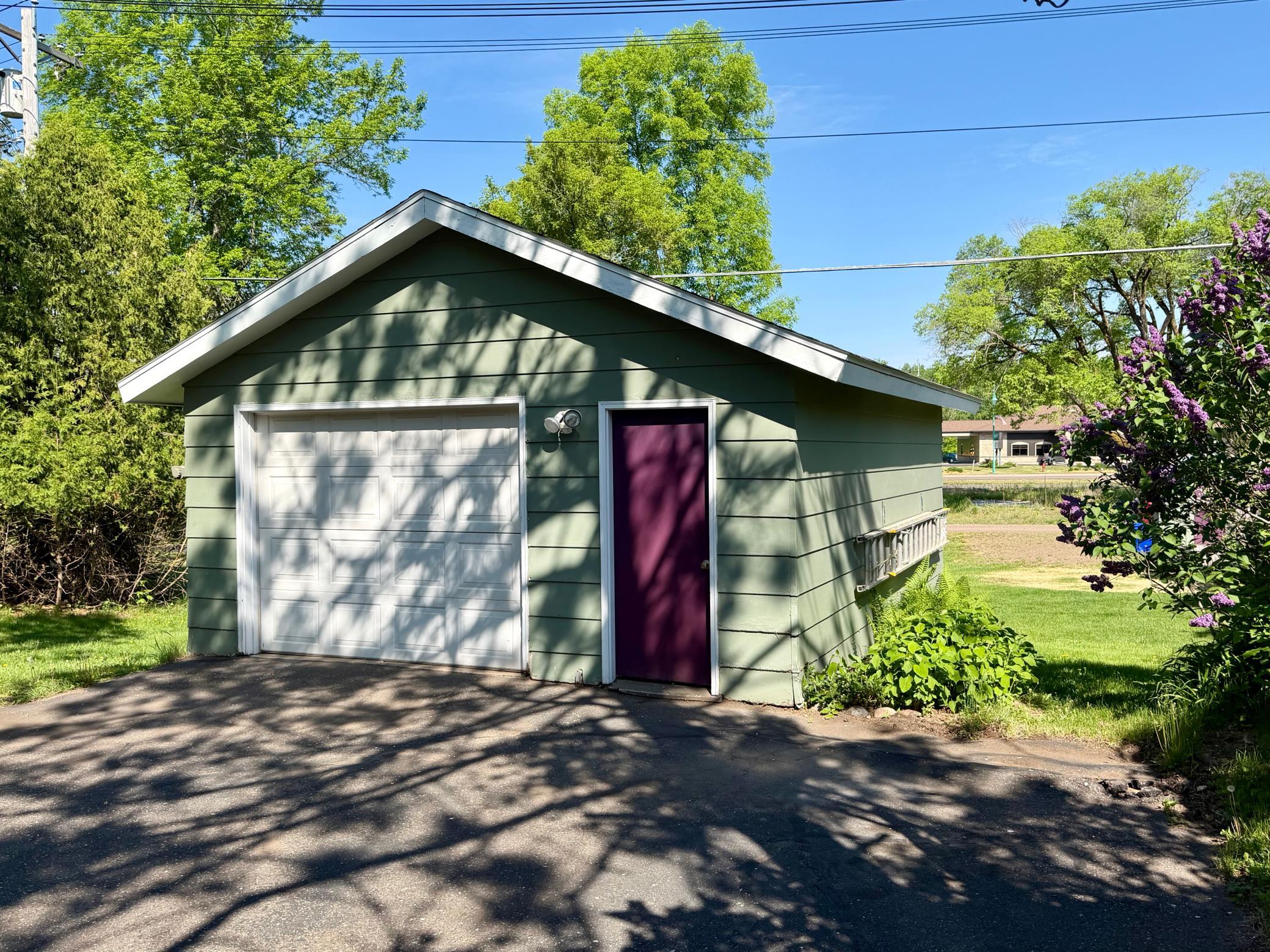 156 Lakeshore Drive Property Photo 44