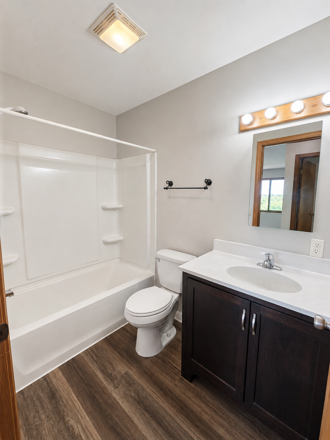 105 South Highway 8 Property Photo 15