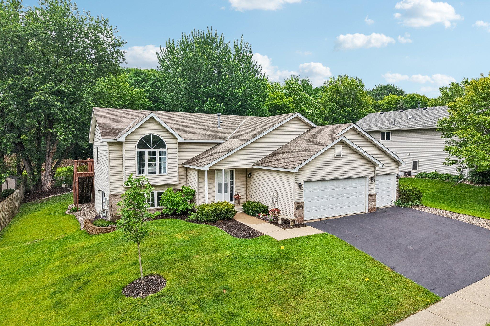 14079 Bluebird Trail NE