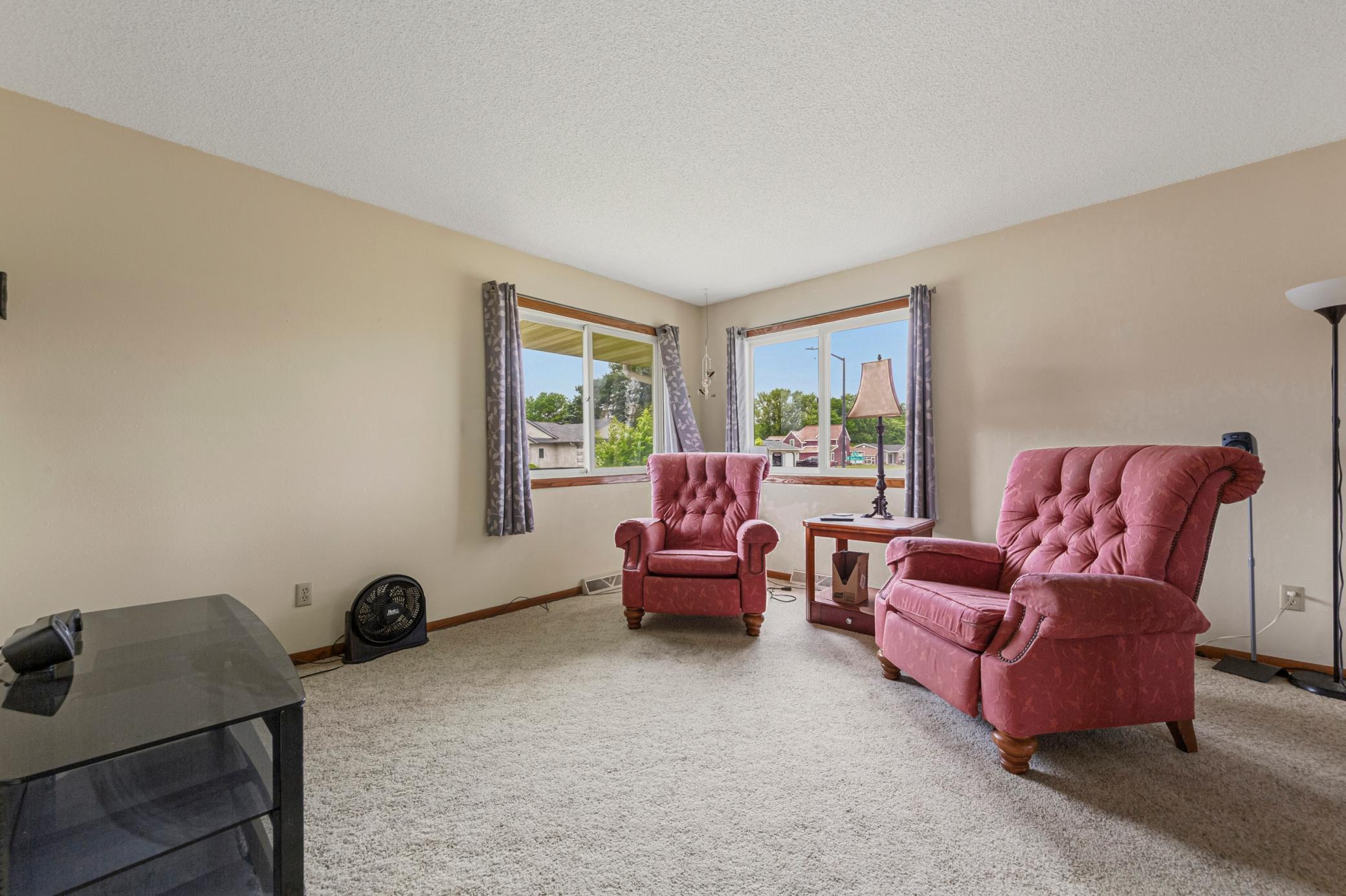 1114 N High Street Property Photo 5