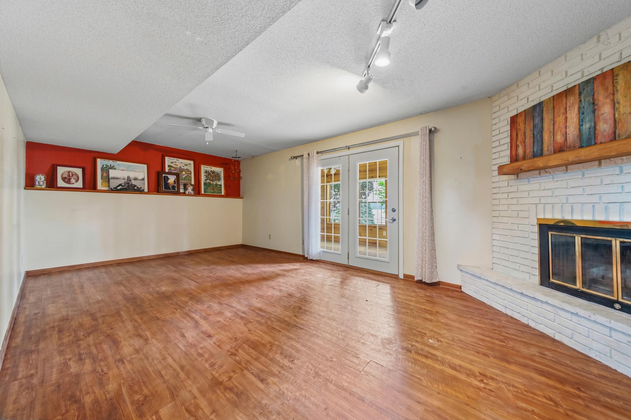 1114 N High Street Property Photo 8