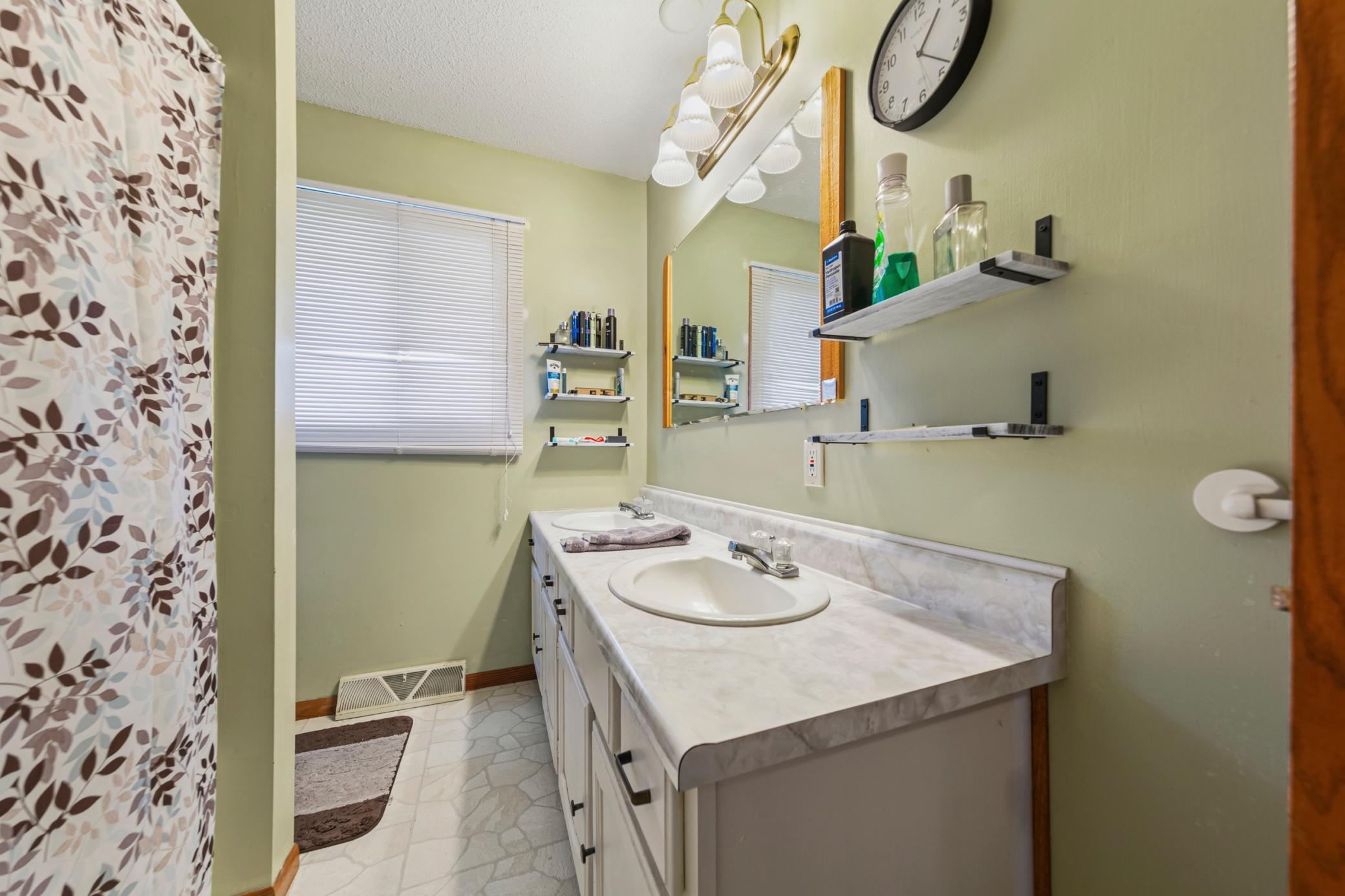 1114 N High Street Property Photo 19
