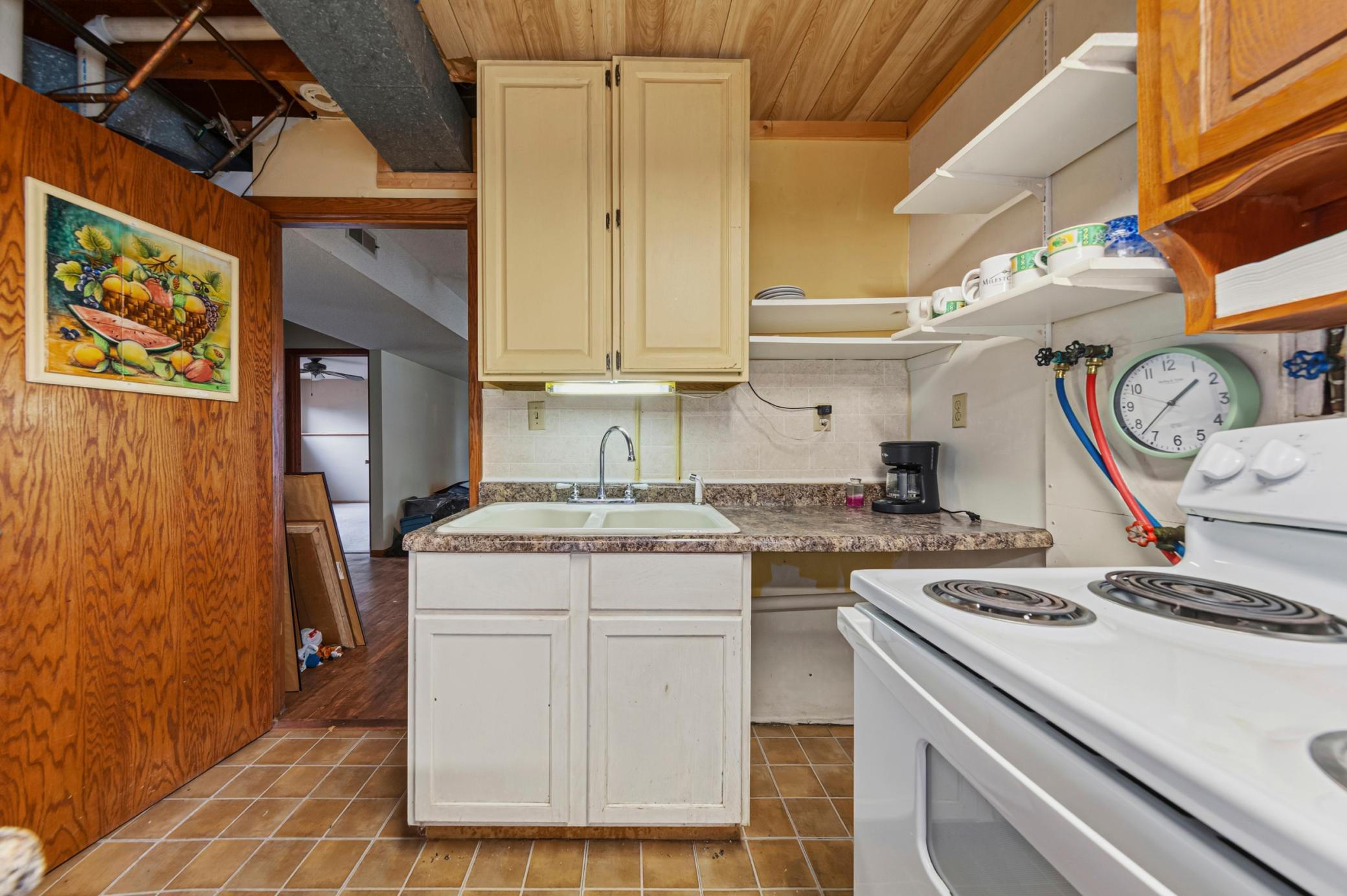 1114 N High Street Property Photo 31