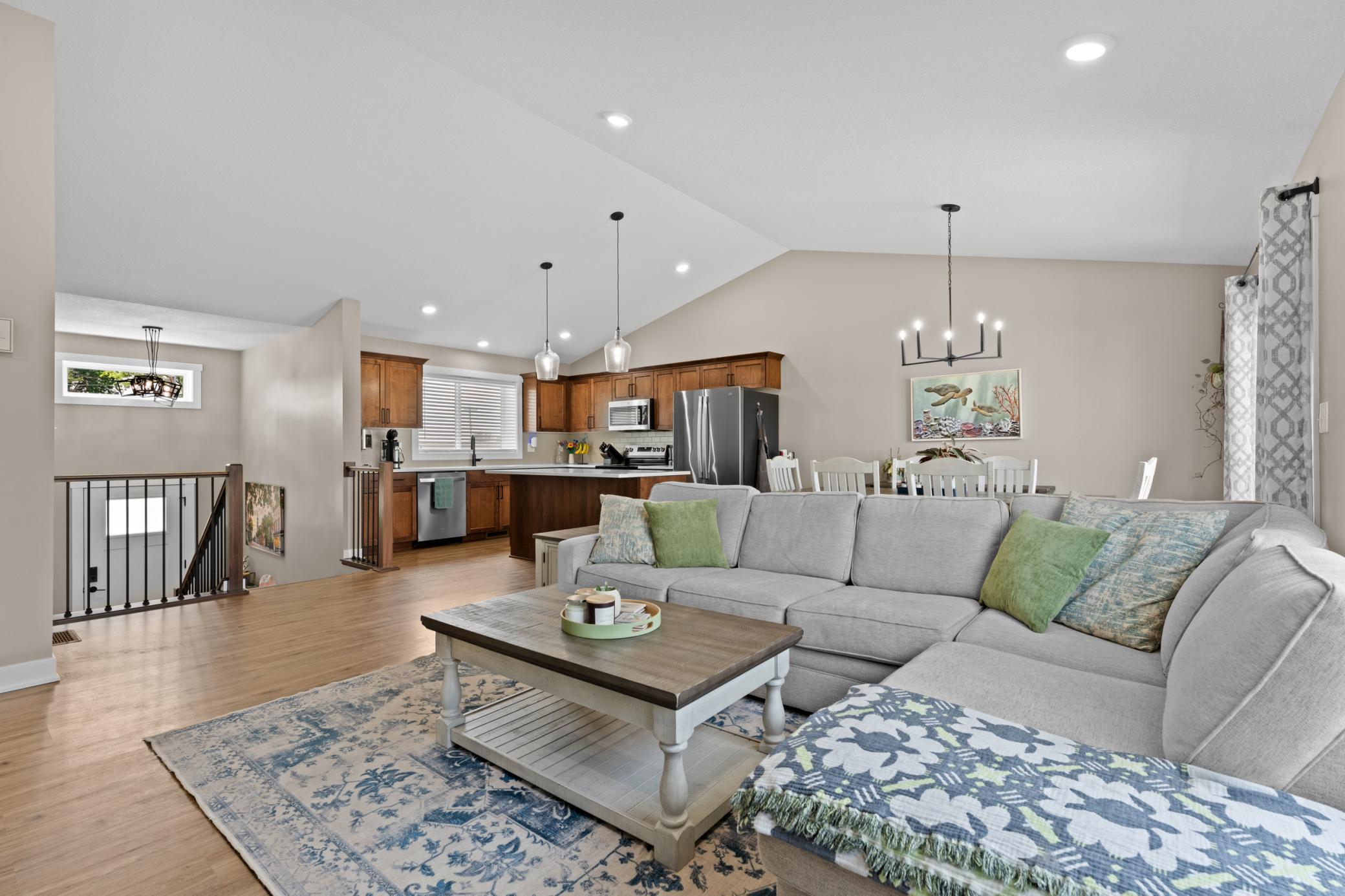 1805 12th Avenue Ne Property Photo 3