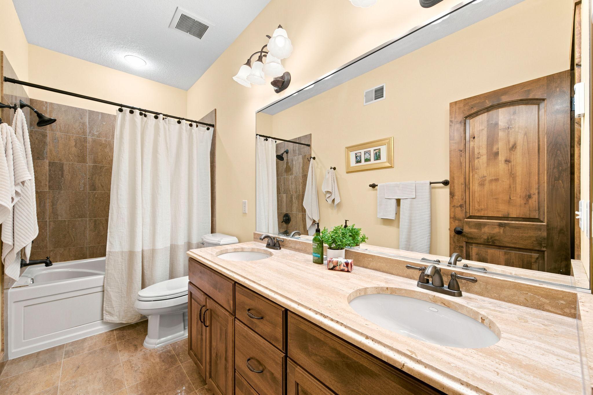 1008 Newhall Drive Property Photo 40