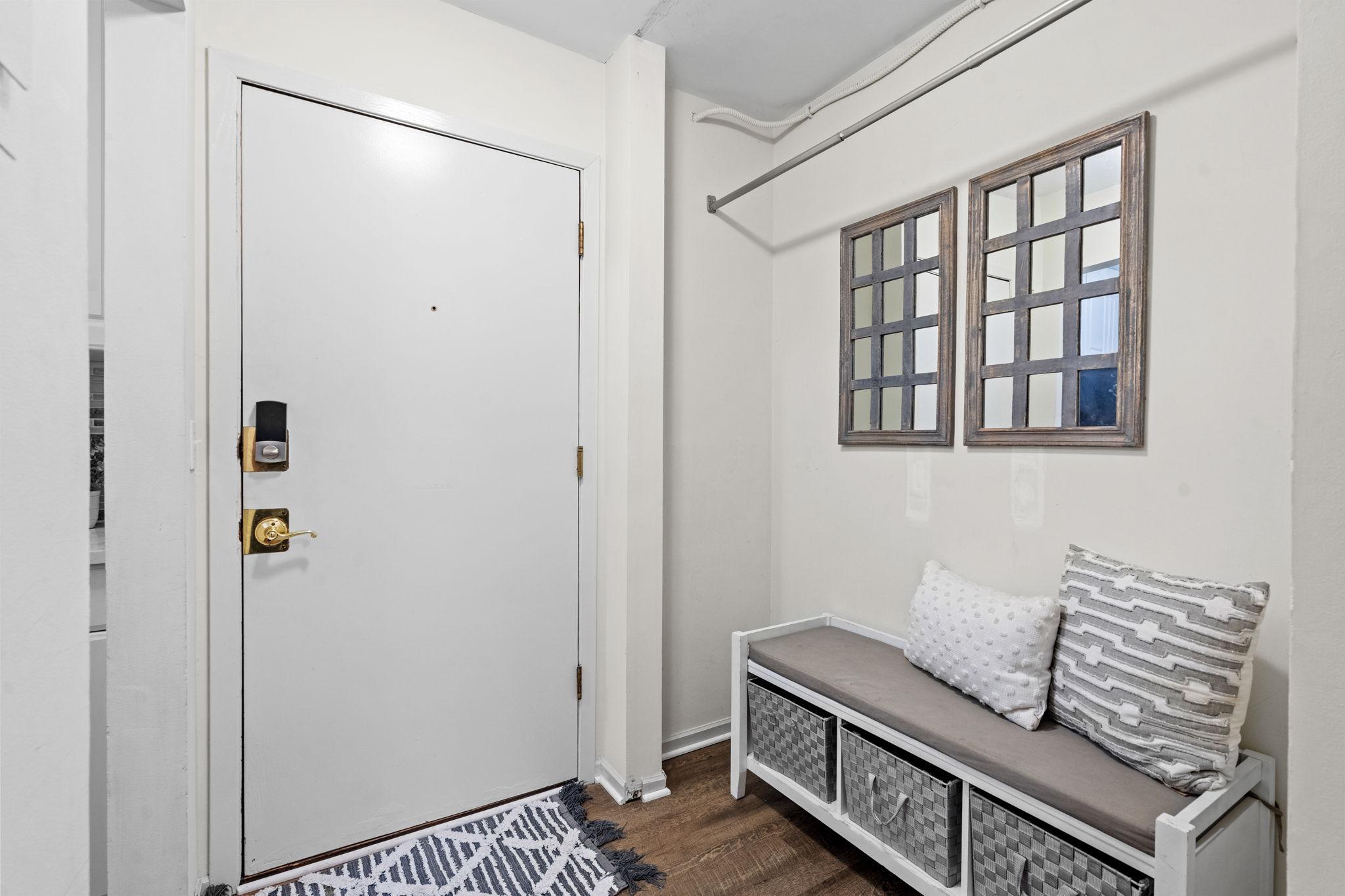 4407 Wilshire Boulevard 305 Property Photo 5
