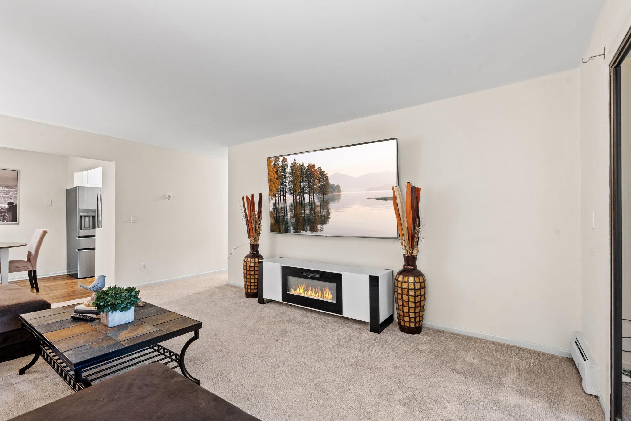 4407 Wilshire Boulevard 305 Property Photo 18