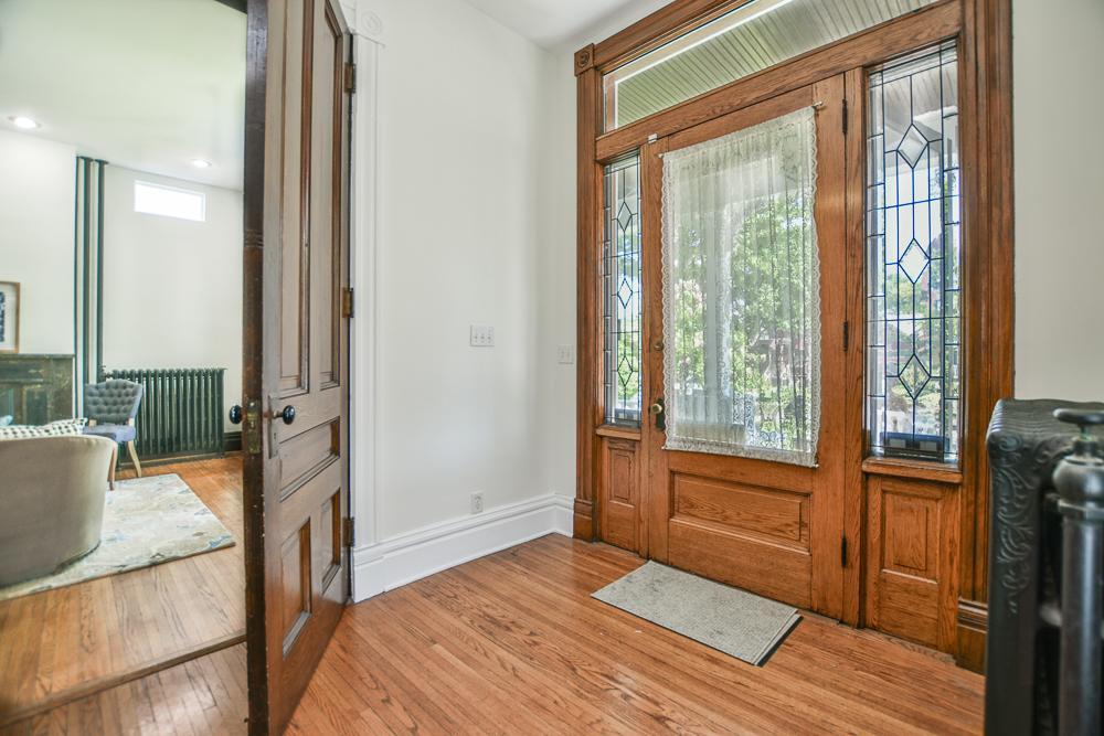 566 Marshall Avenue Property Photo 8