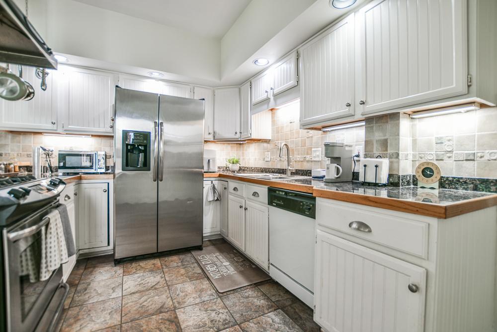566 Marshall Avenue Property Photo 18
