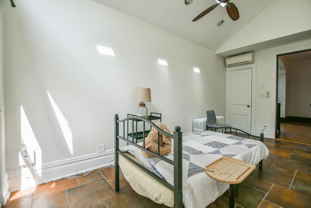 566 Marshall Avenue Property Photo 26