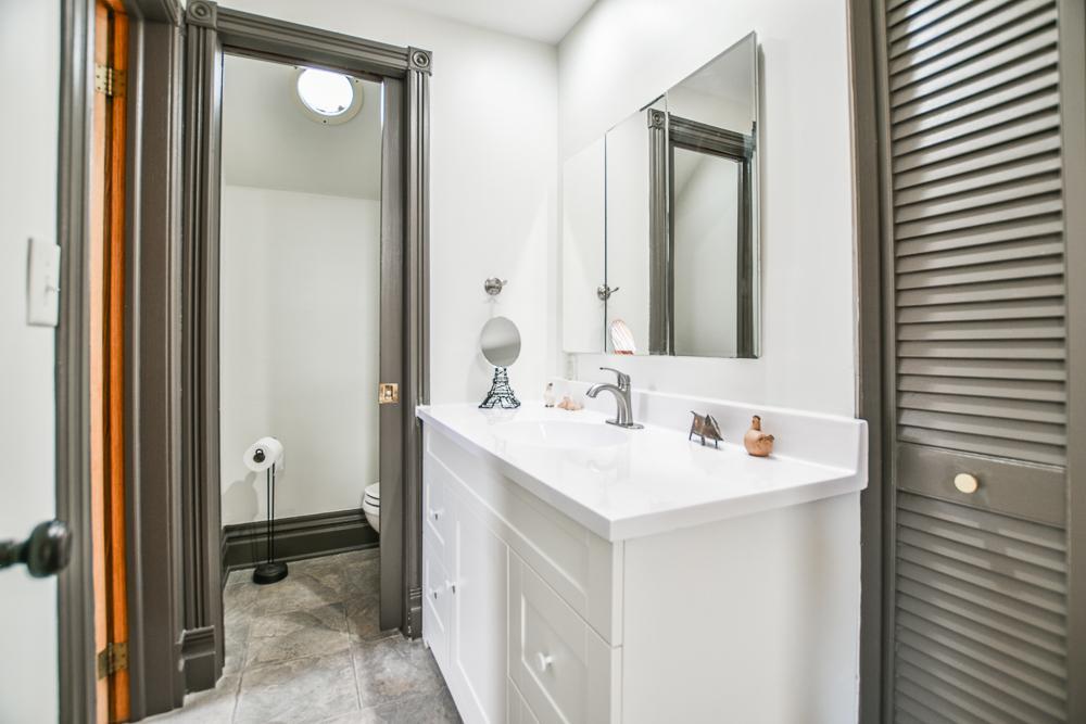 566 Marshall Avenue Property Photo 33