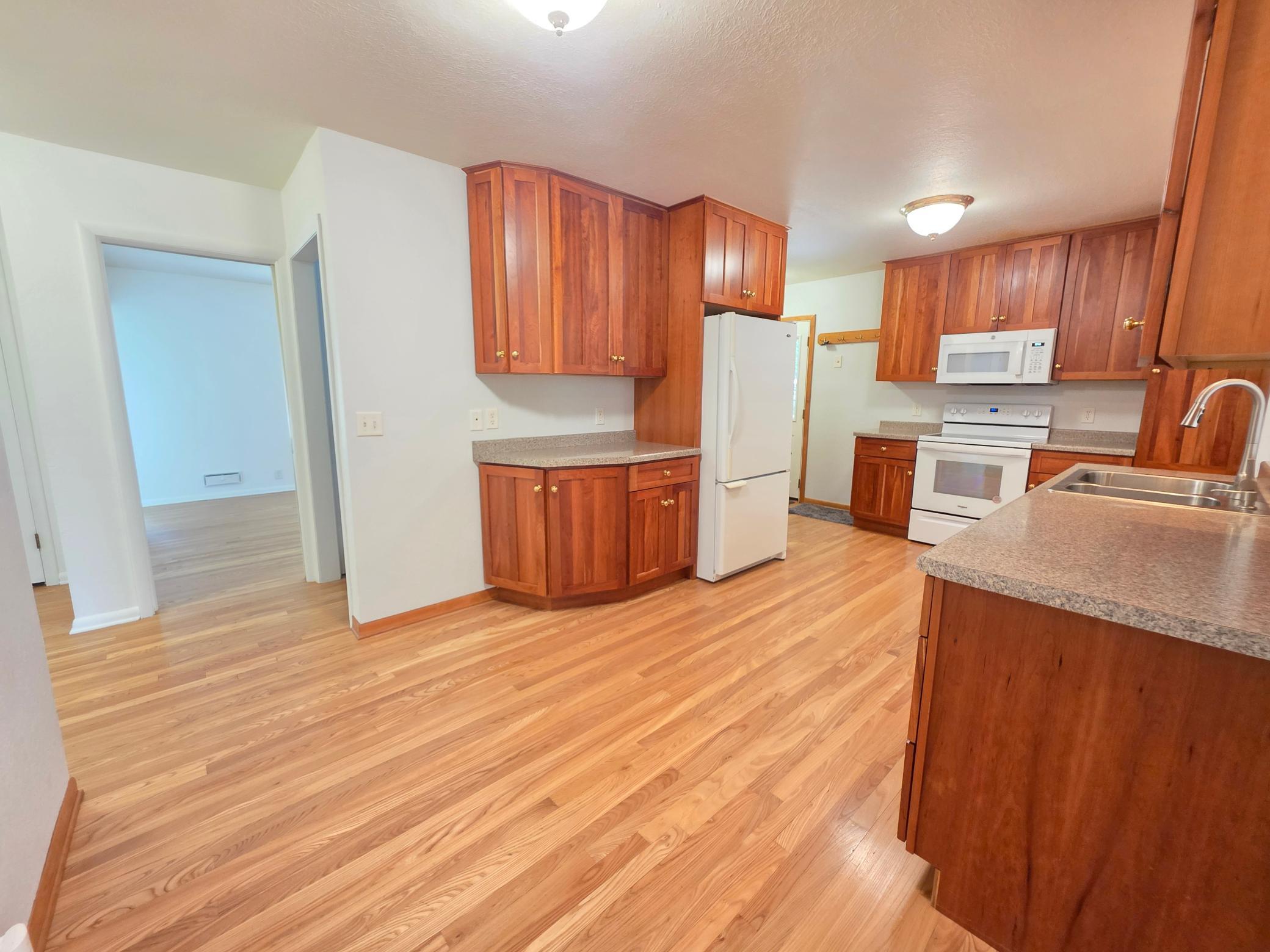 723 S 4th Street Property Photo 8