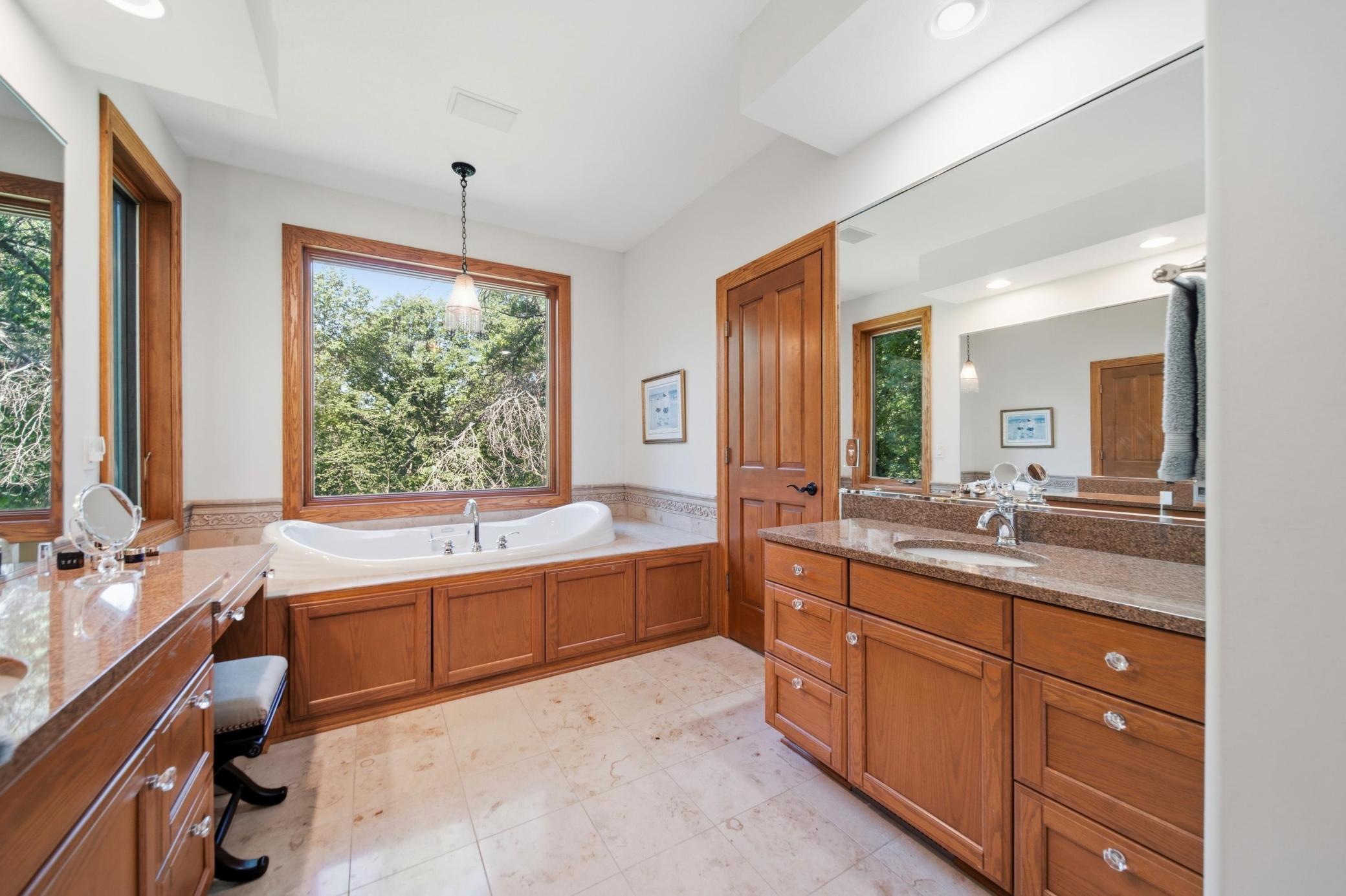 1900 Timber Ridge Drive Property Photo 30
