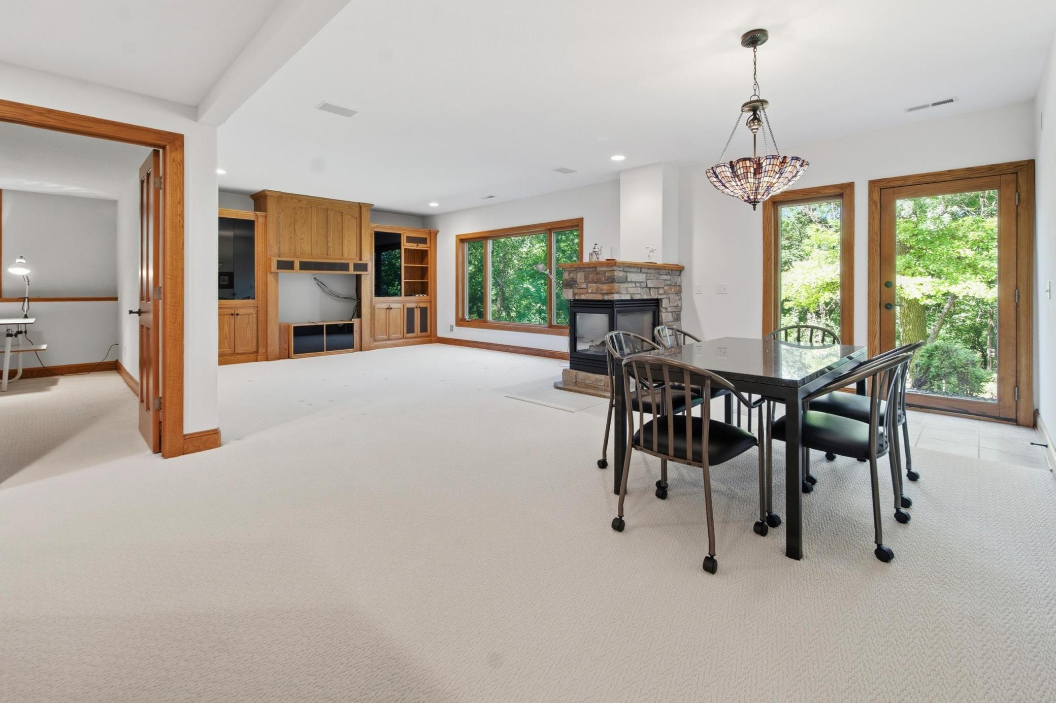 1900 Timber Ridge Drive Property Photo 34