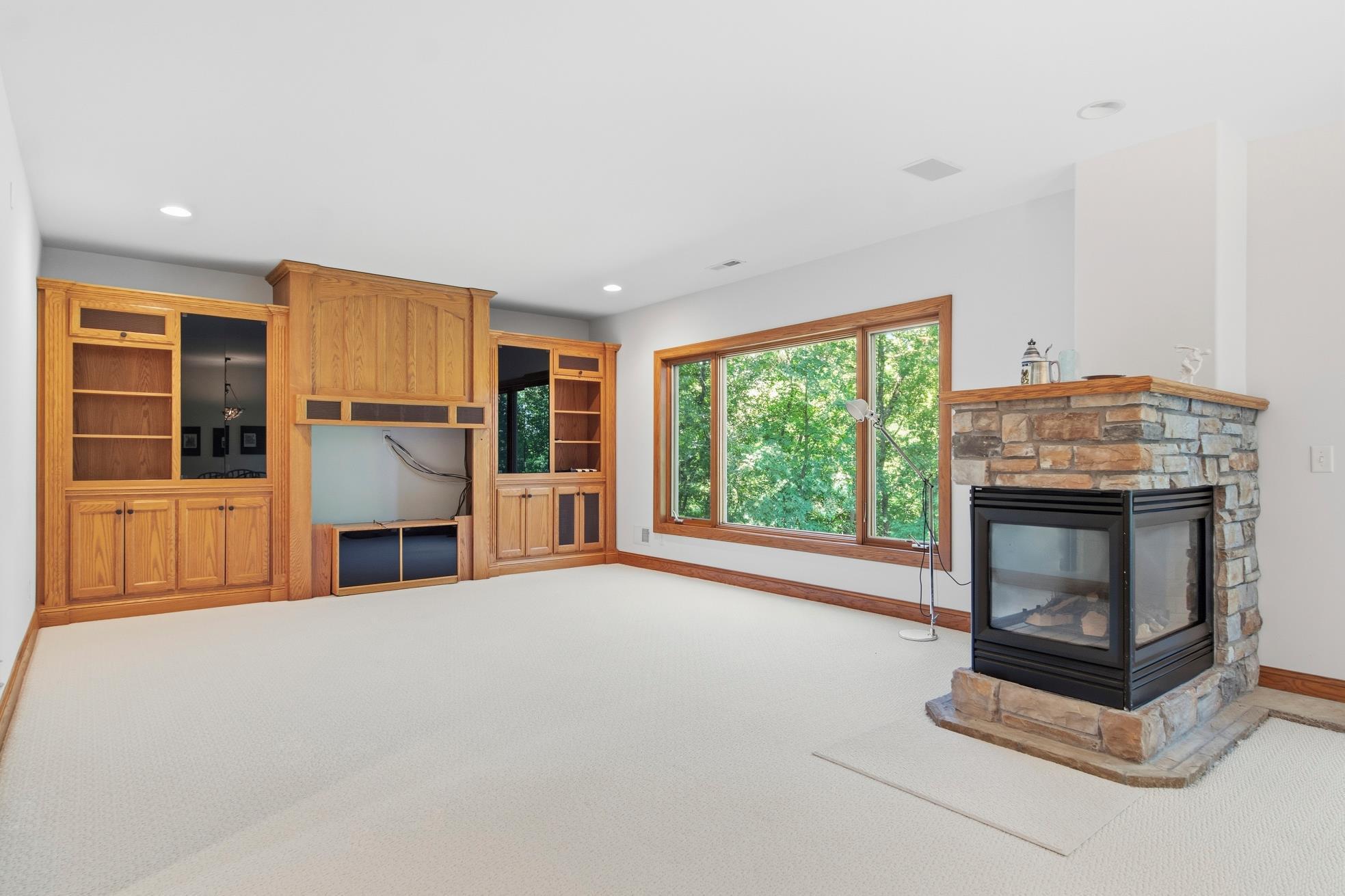 1900 Timber Ridge Drive Property Photo 35