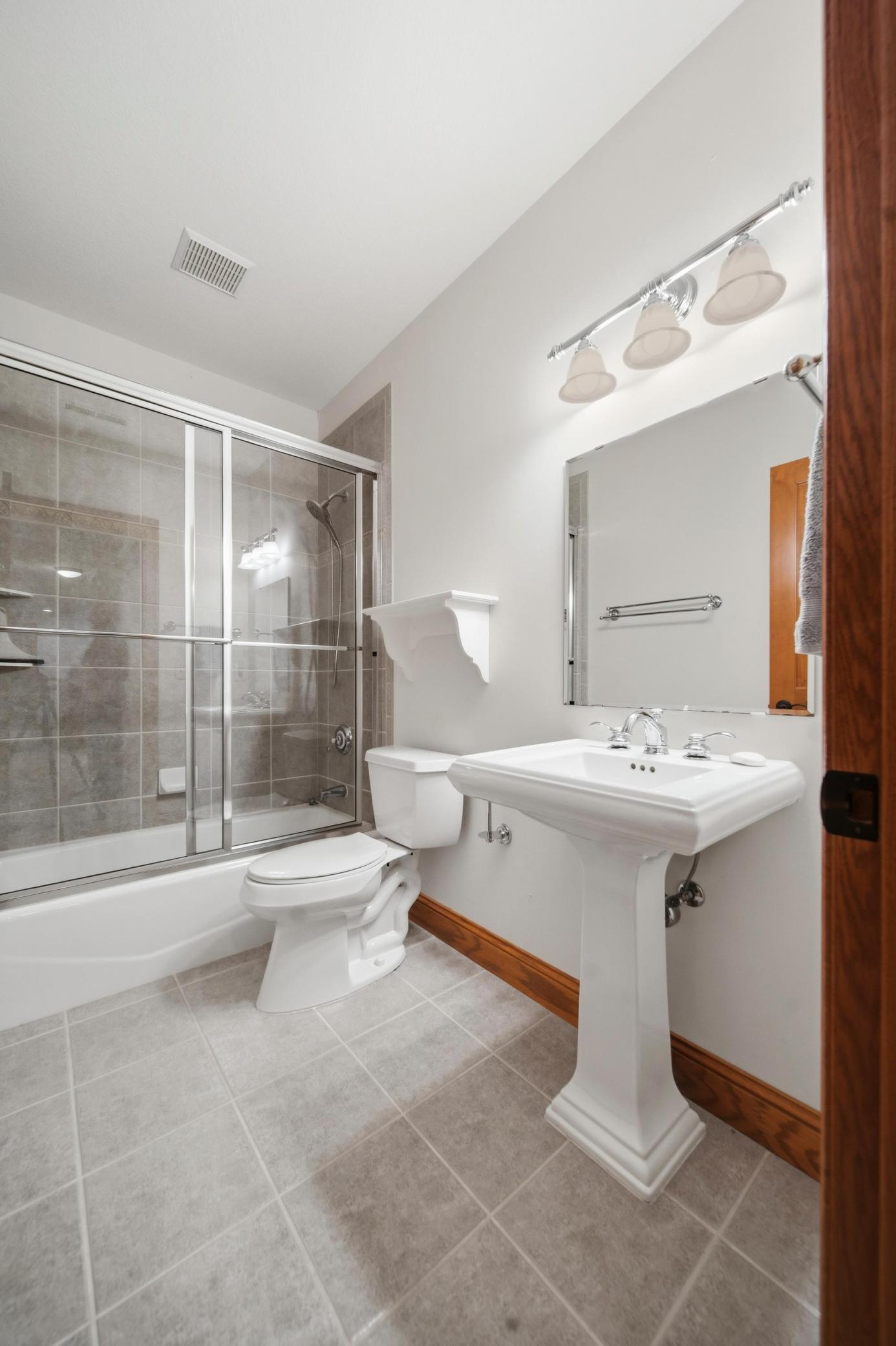 1900 Timber Ridge Drive Property Photo 41