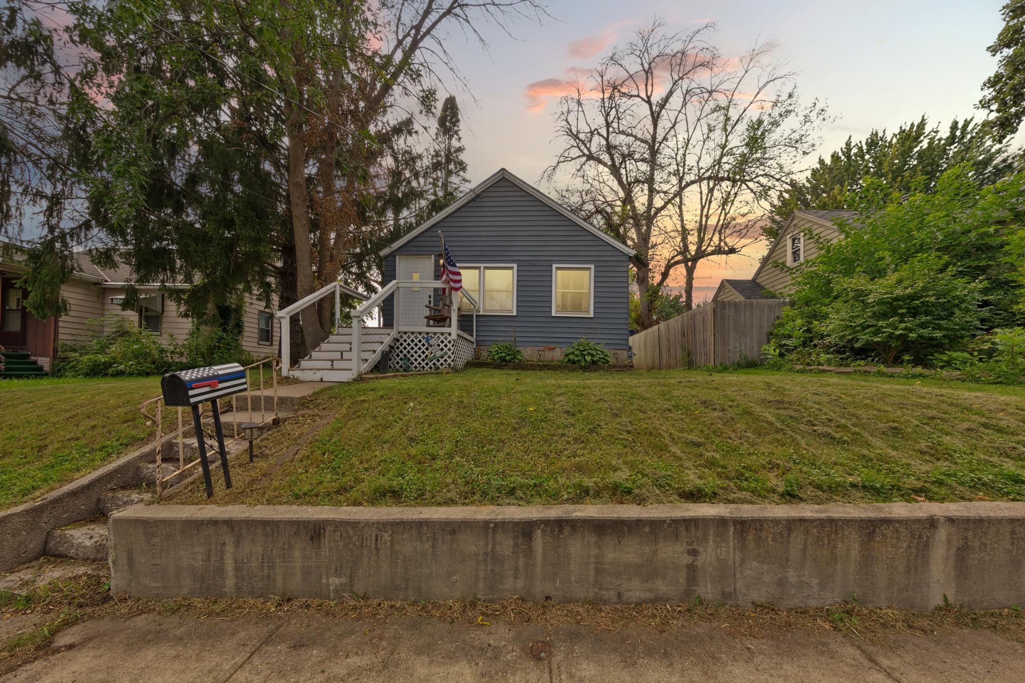 711 Saint Thomas Avenue Property Photo 3