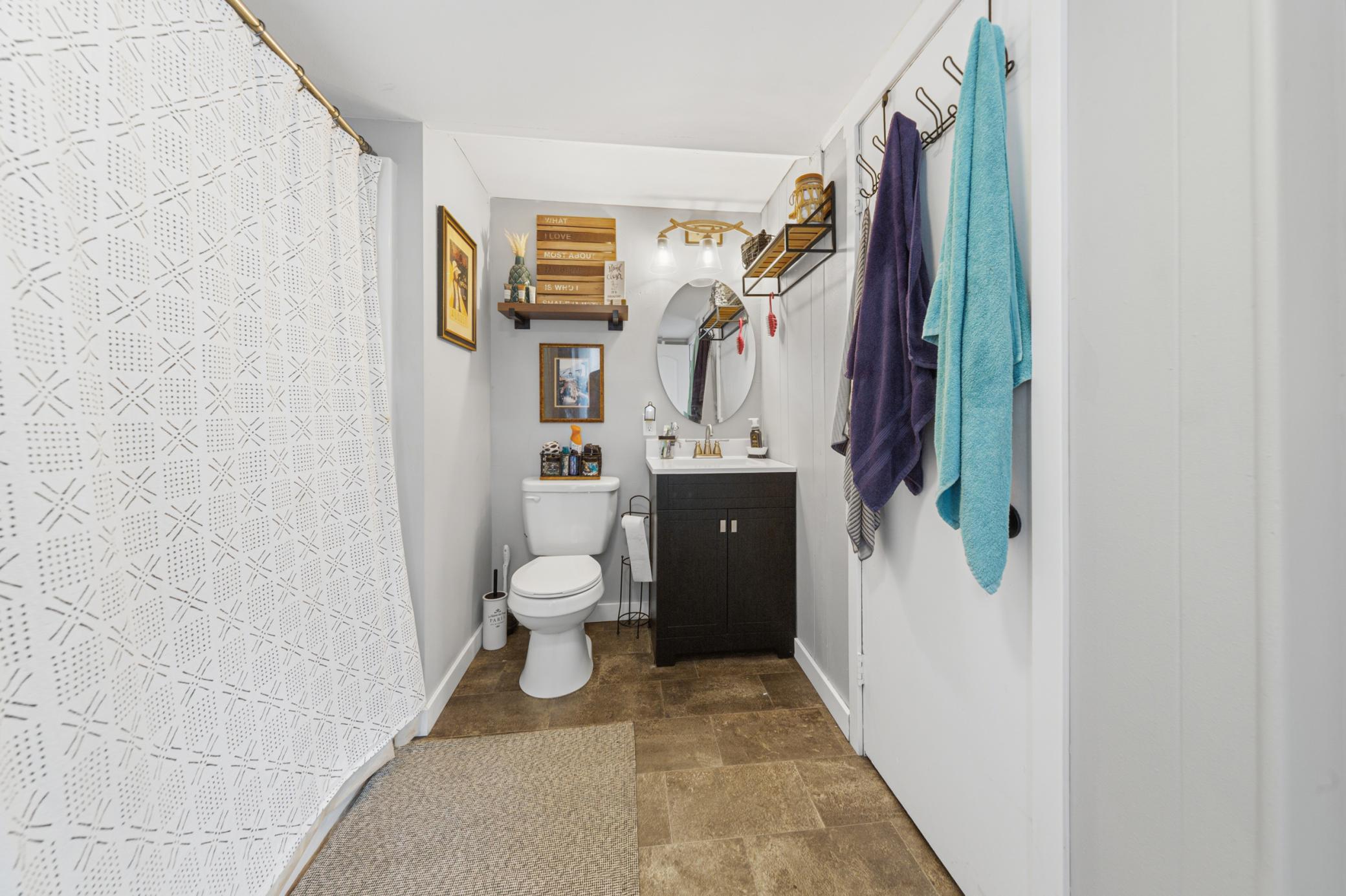 711 Saint Thomas Avenue Property Photo 16
