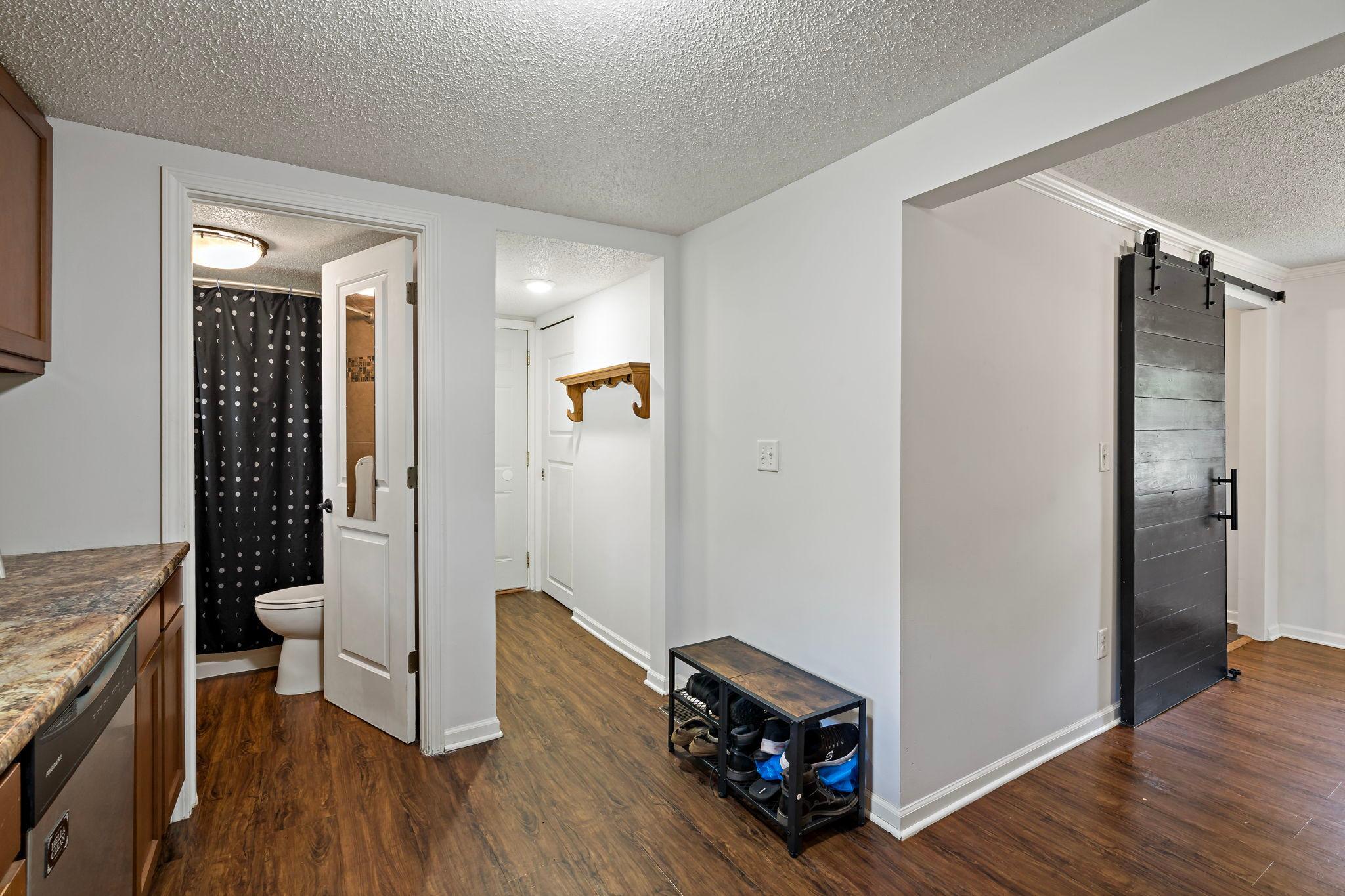 5740 Dupont Avenue N Property Photo 12