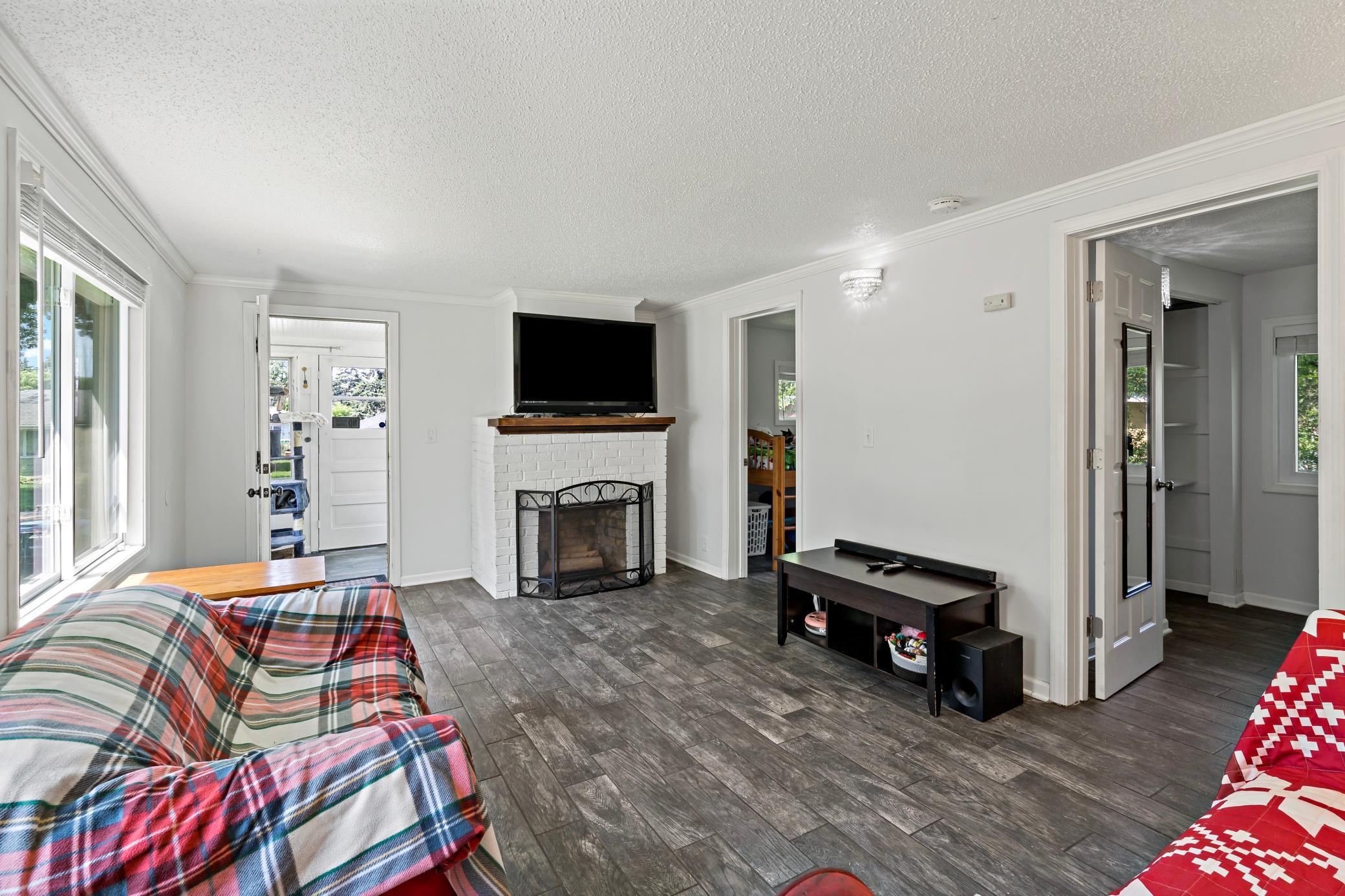 5740 Dupont Avenue N Property Photo 18