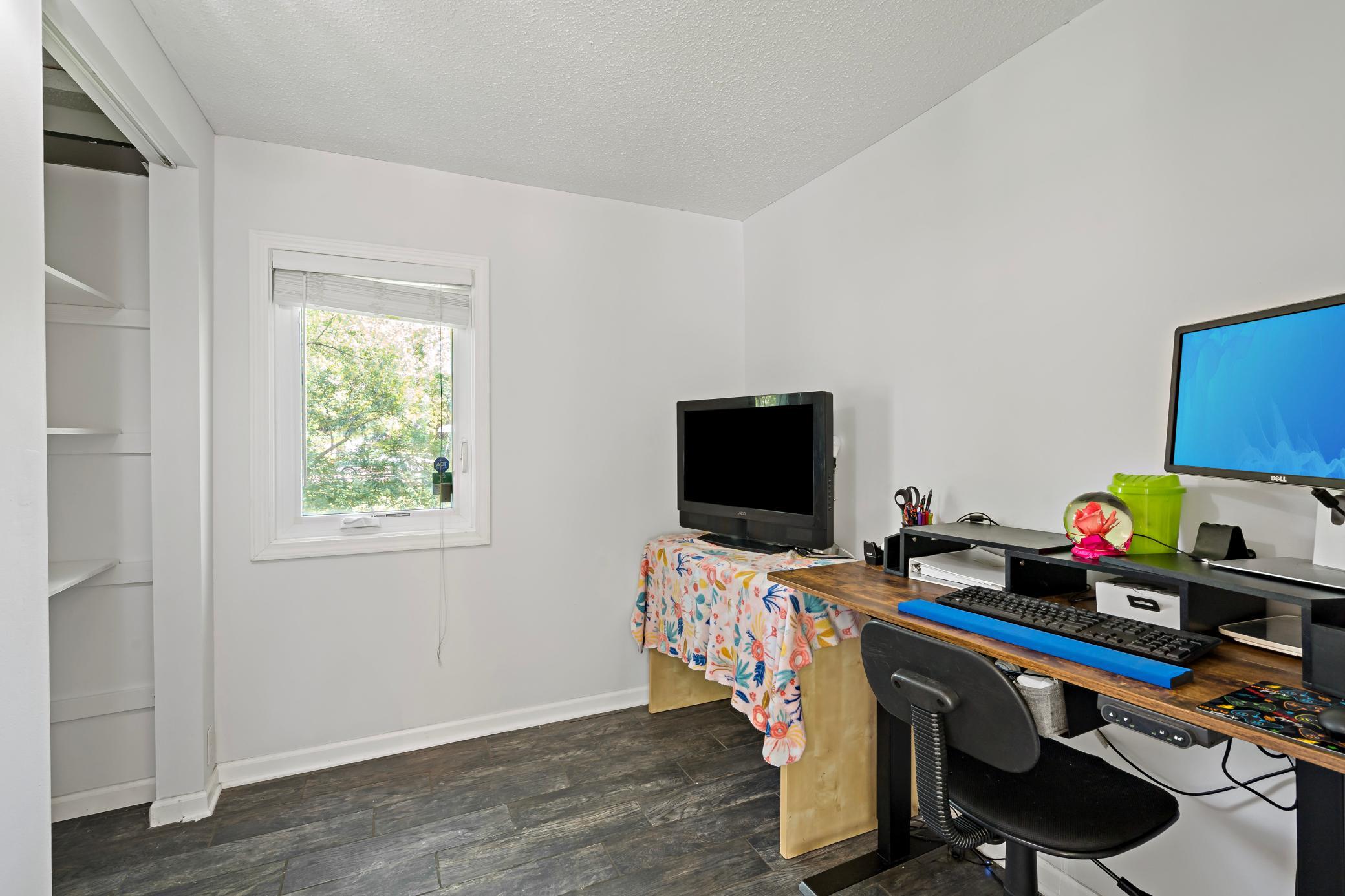 5740 Dupont Avenue N Property Photo 23