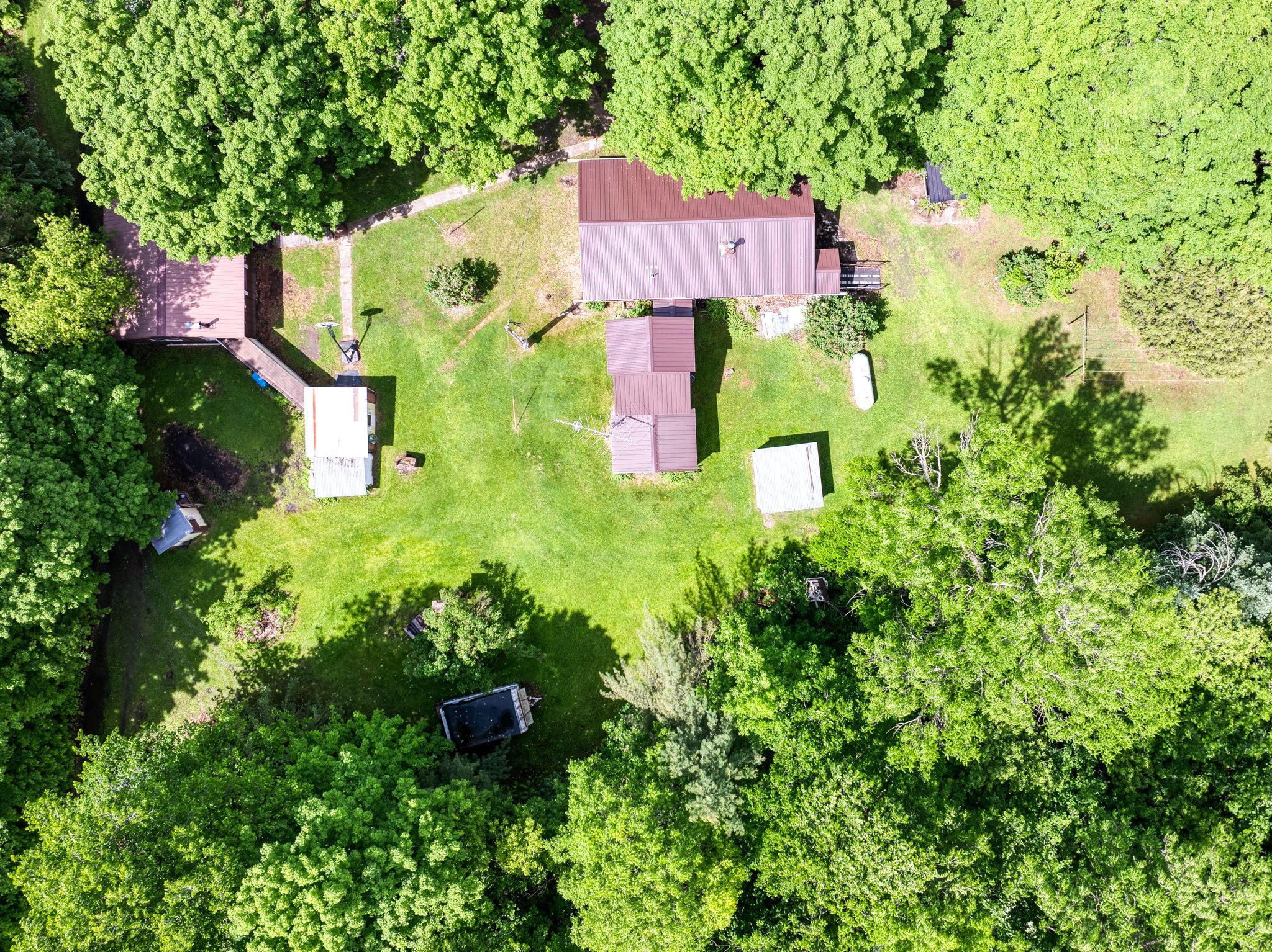 48215 Hawthorn Dr Property Photo 40