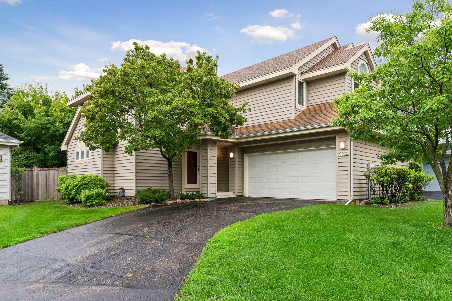 15575 17th Place N Property Photo 1