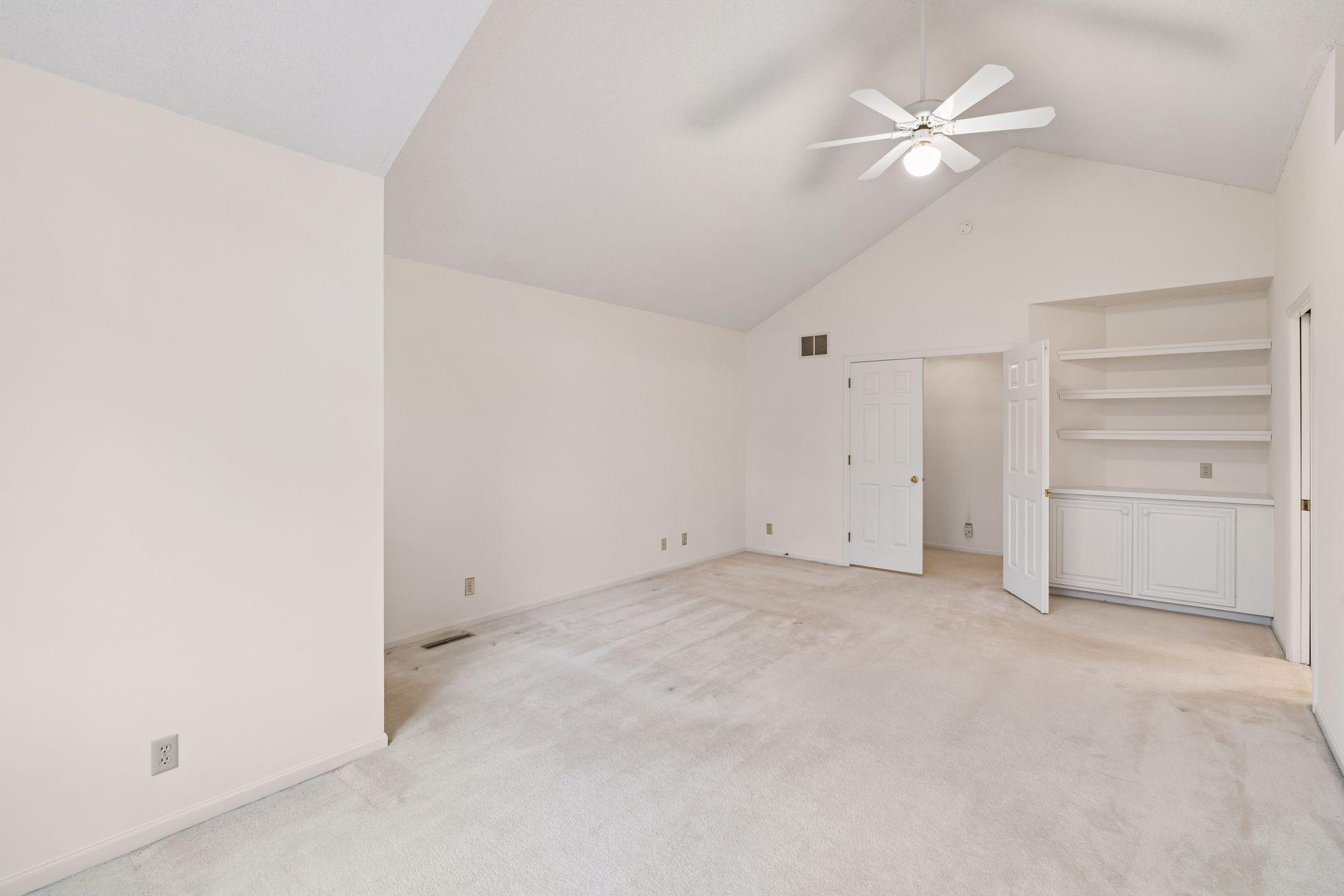 15575 17th Place N Property Photo 28