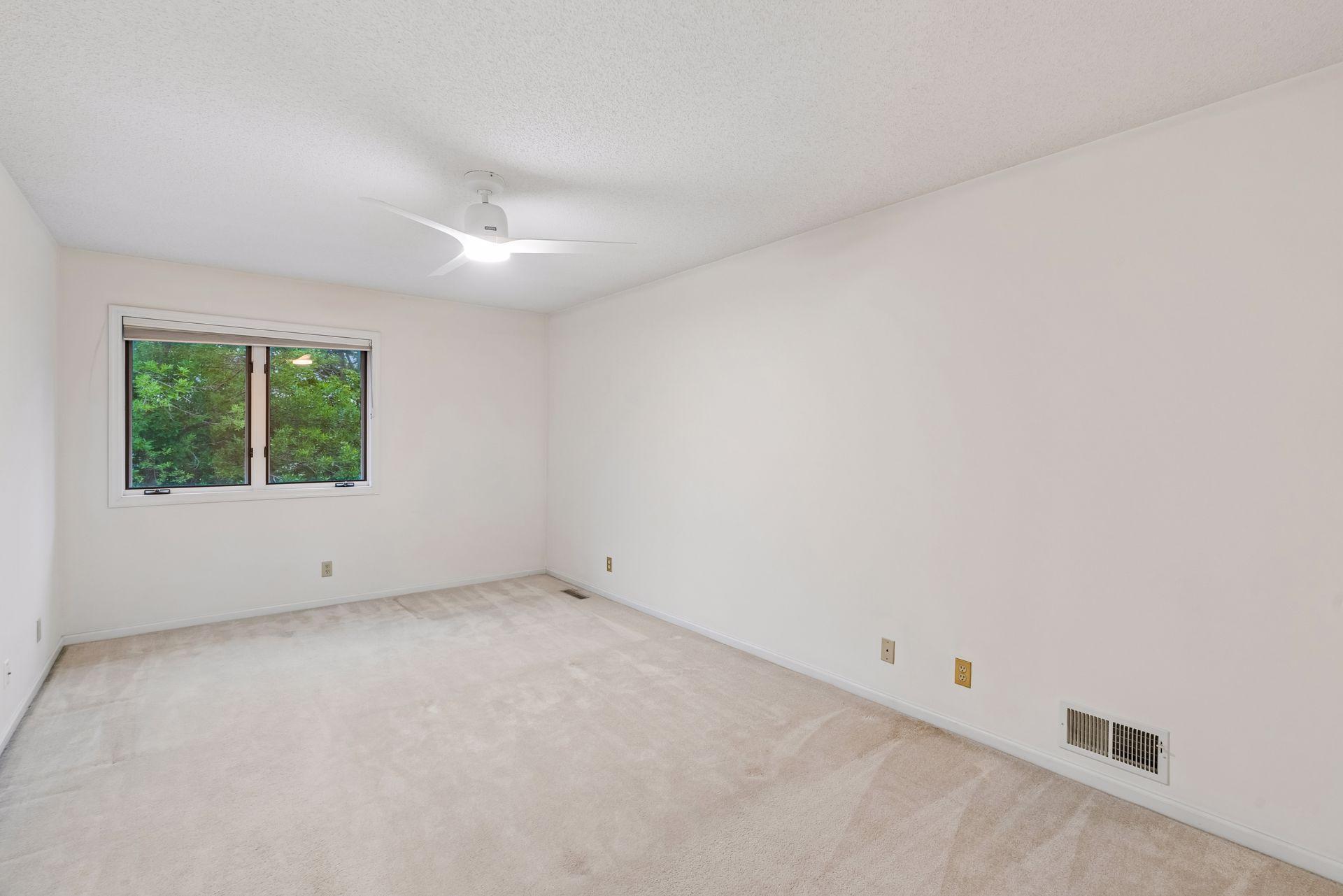 15575 17th Place N Property Photo 32