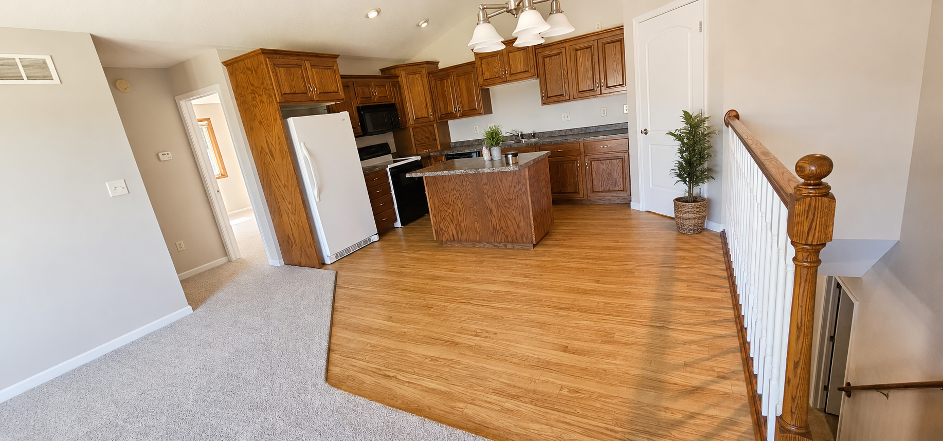 W920 Cardinal Drive Property Photo 3