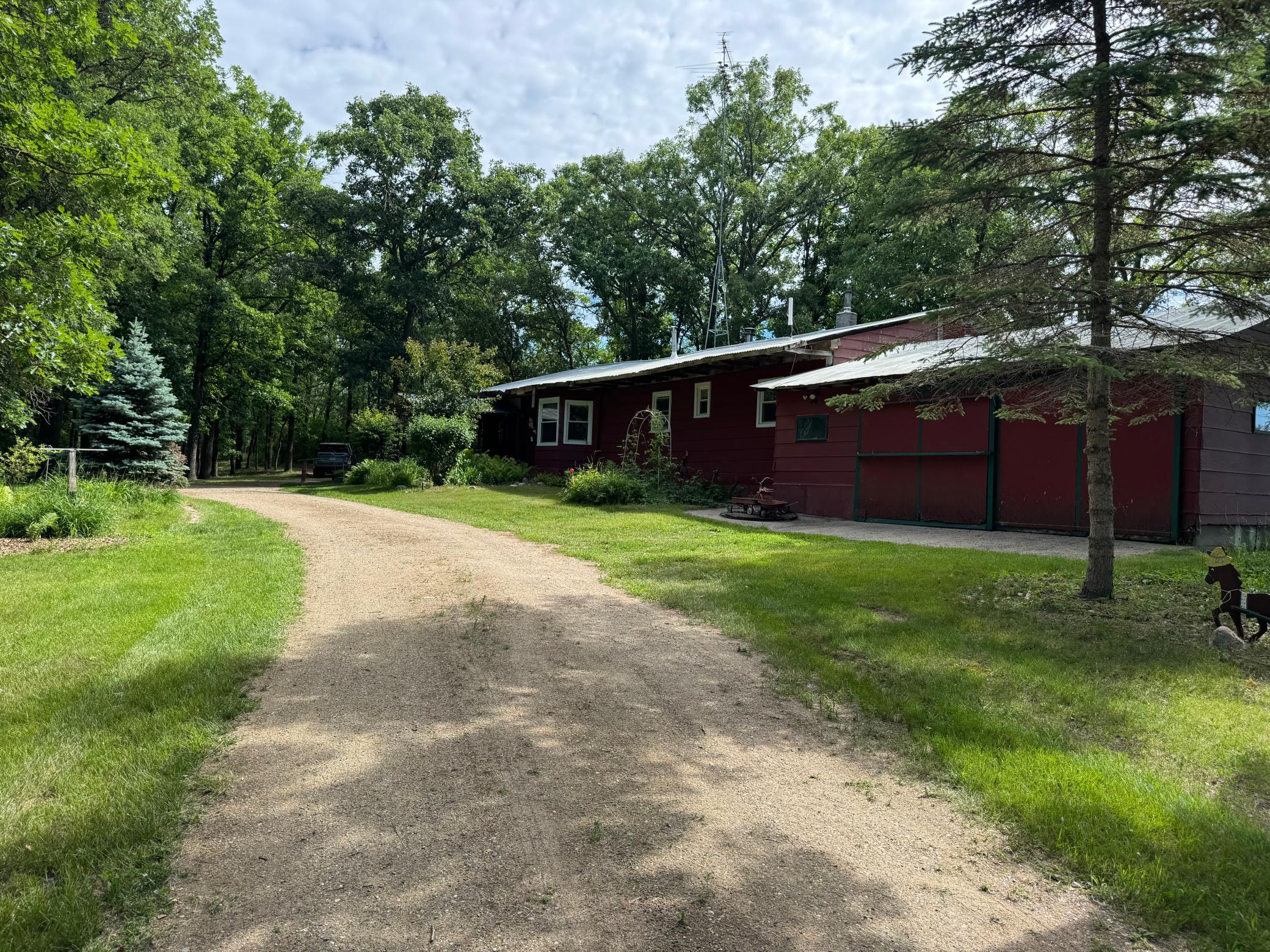 25091 County Highway 48 Property Photo 1