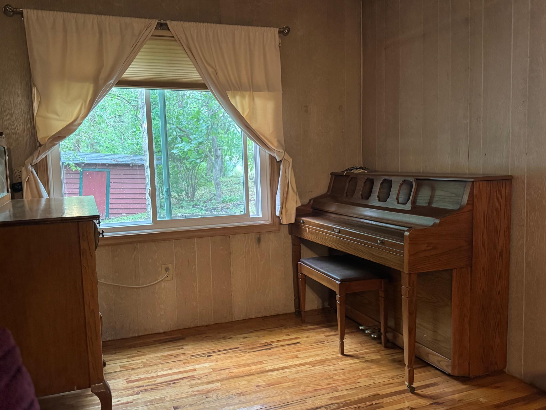 25091 County Highway 48 Property Photo 4