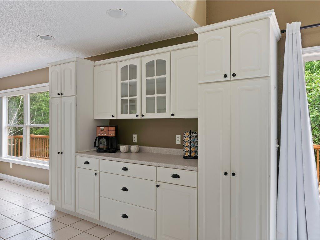 7047 Juneberry Trail Nw Property Photo 6