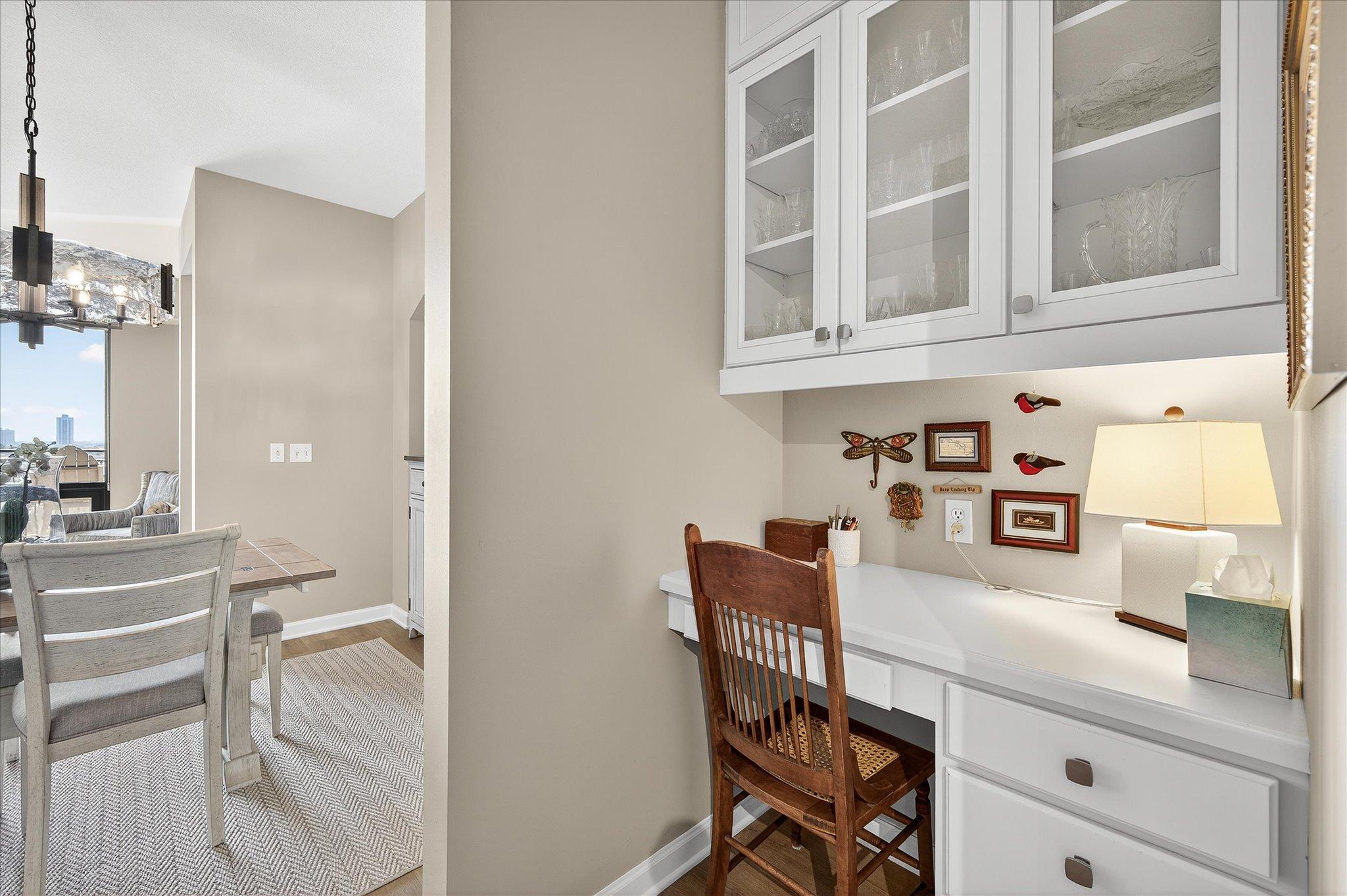 500 E Grant Street 907 Property Photo 11