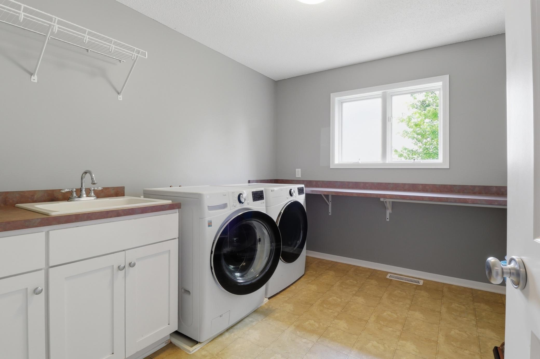 13182 Danube Lane Property Photo 37