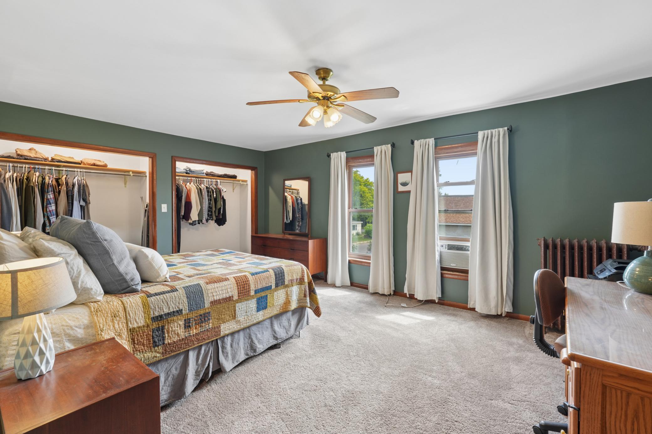 215 Elm Street W Property Photo 15