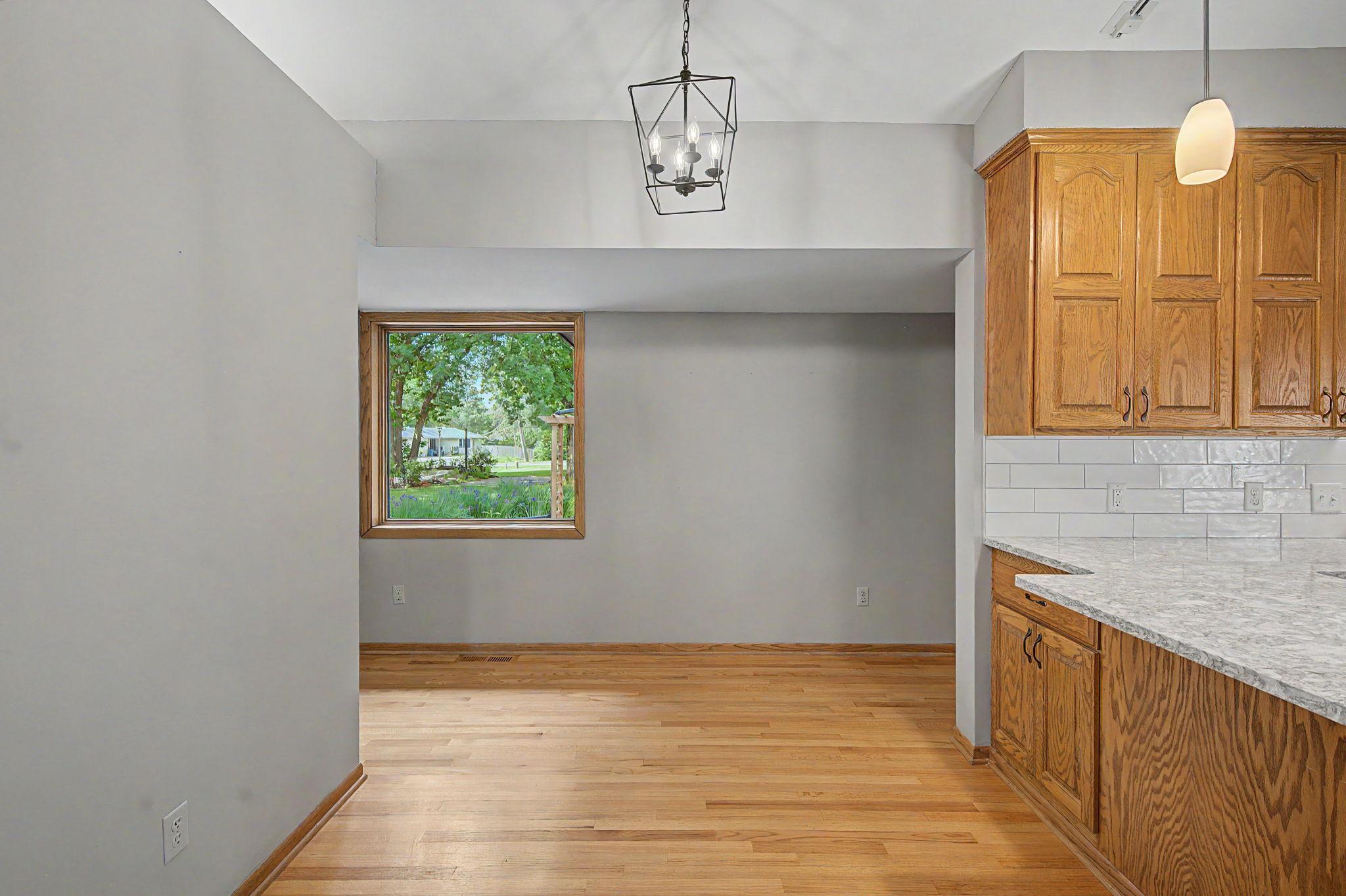 725 Bradford Avenue Property Photo 25