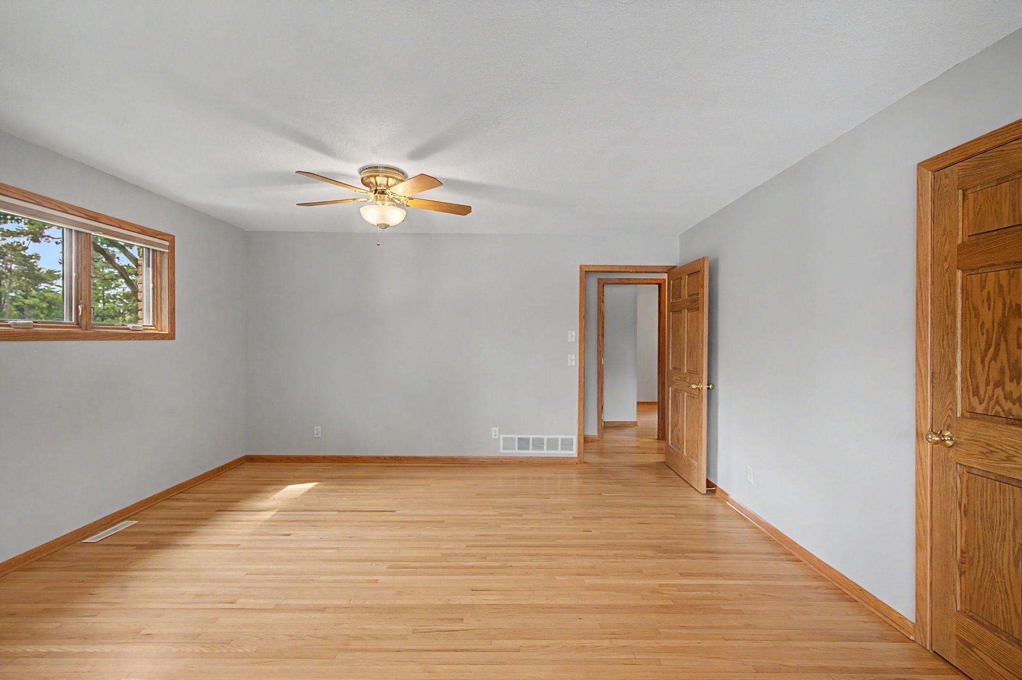 725 Bradford Avenue Property Photo 42