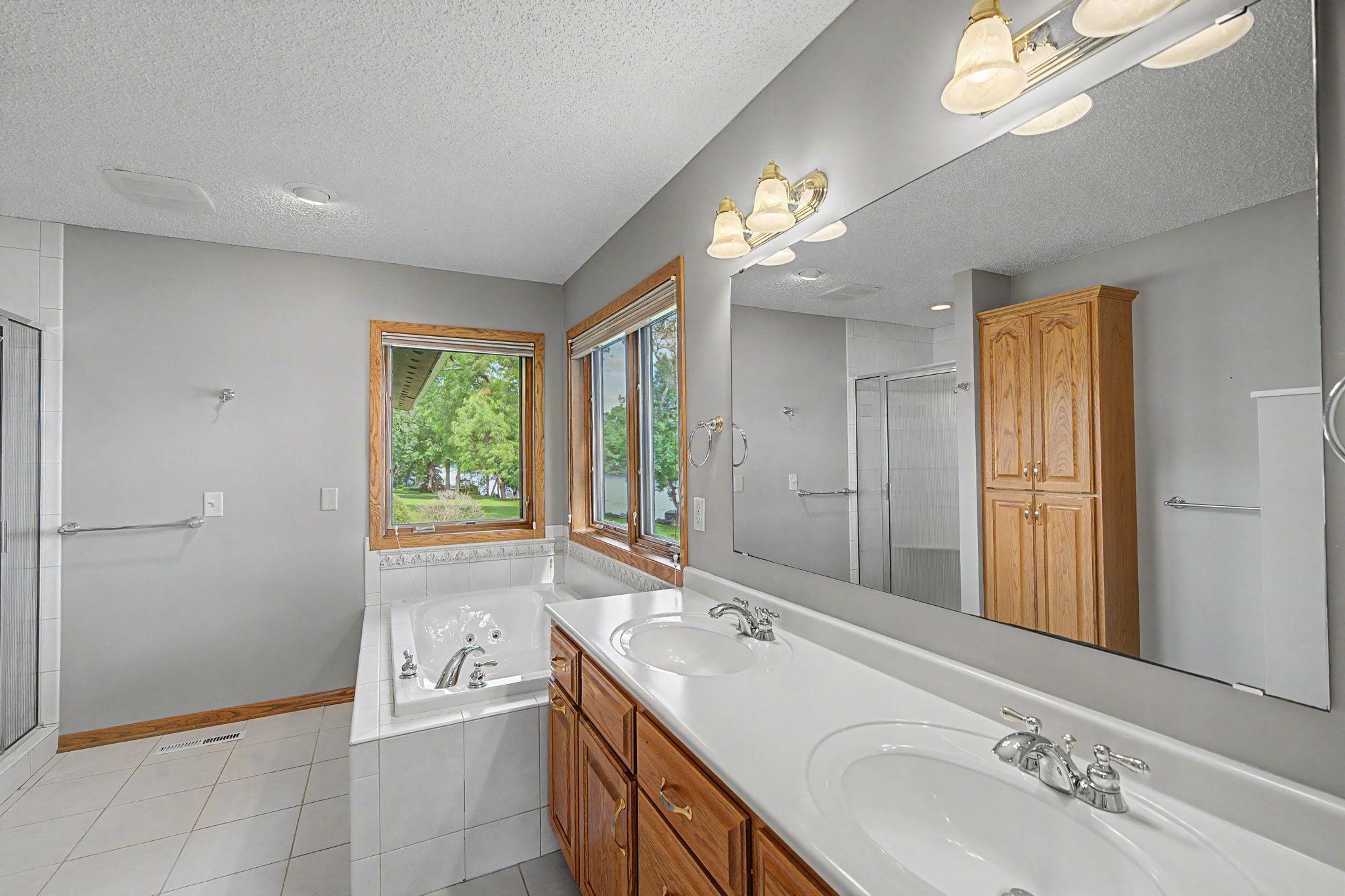 725 Bradford Avenue Property Photo 45